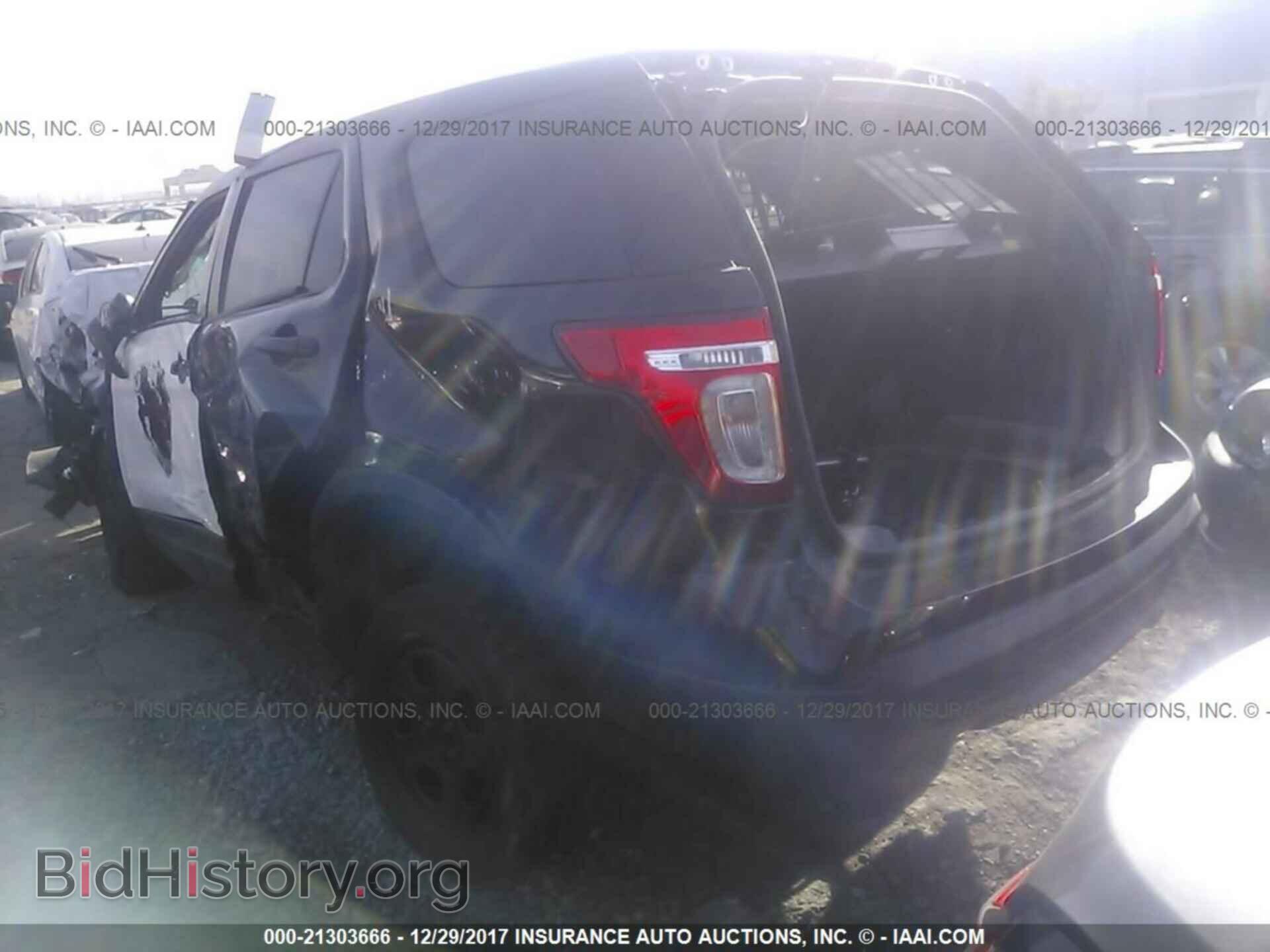 2015 Ford Explorer - VIN: 1FM5K8AR3FGA15826 - Фото 3