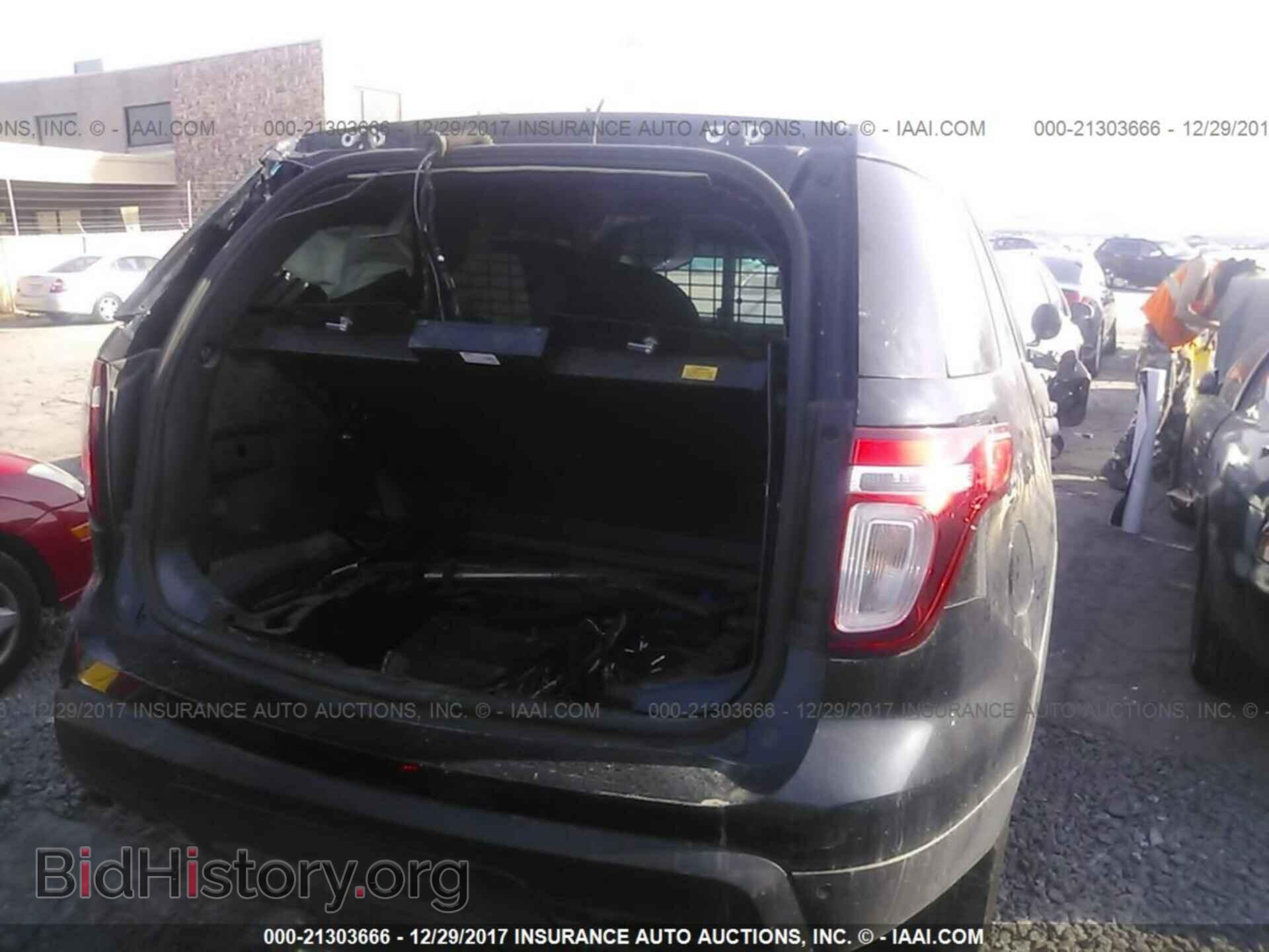 2015 Ford Explorer - VIN: 1FM5K8AR3FGA15826 - Фото 4