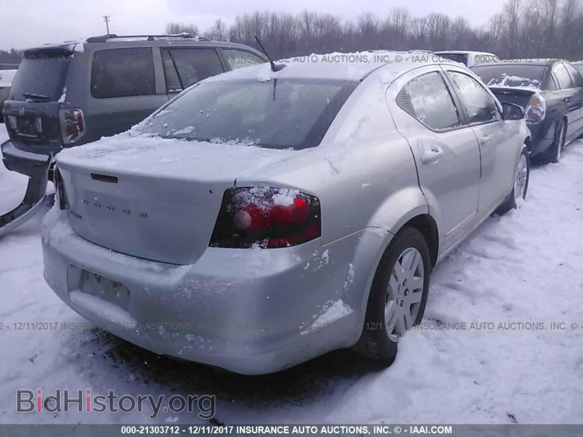 2011 Dodge Avenger - VIN: 1B3BD4FB4BN586738 - Photo 4