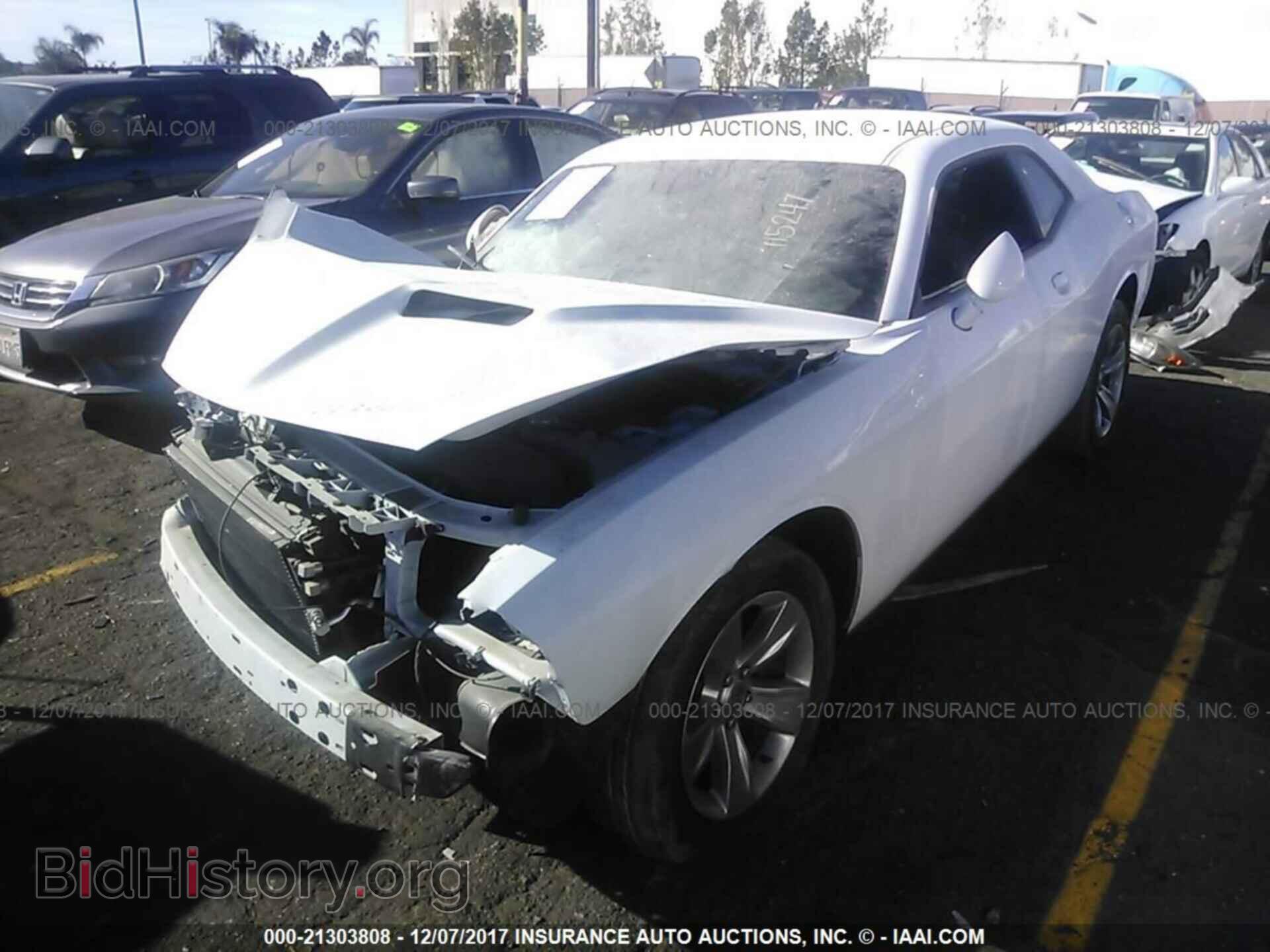 2016 Dodge Challenger - VIN: 2C3CDZAG2GH316138 - Фото 2