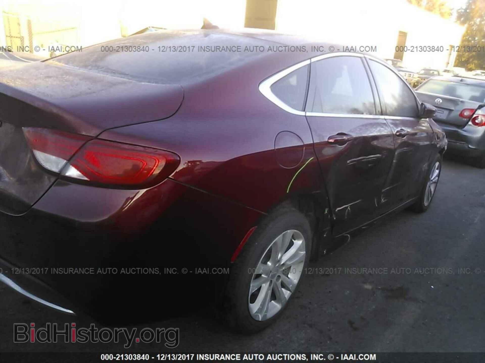2015 Chrysler 200 - VIN: 1C3CCCABXFN720864 - Photo 4