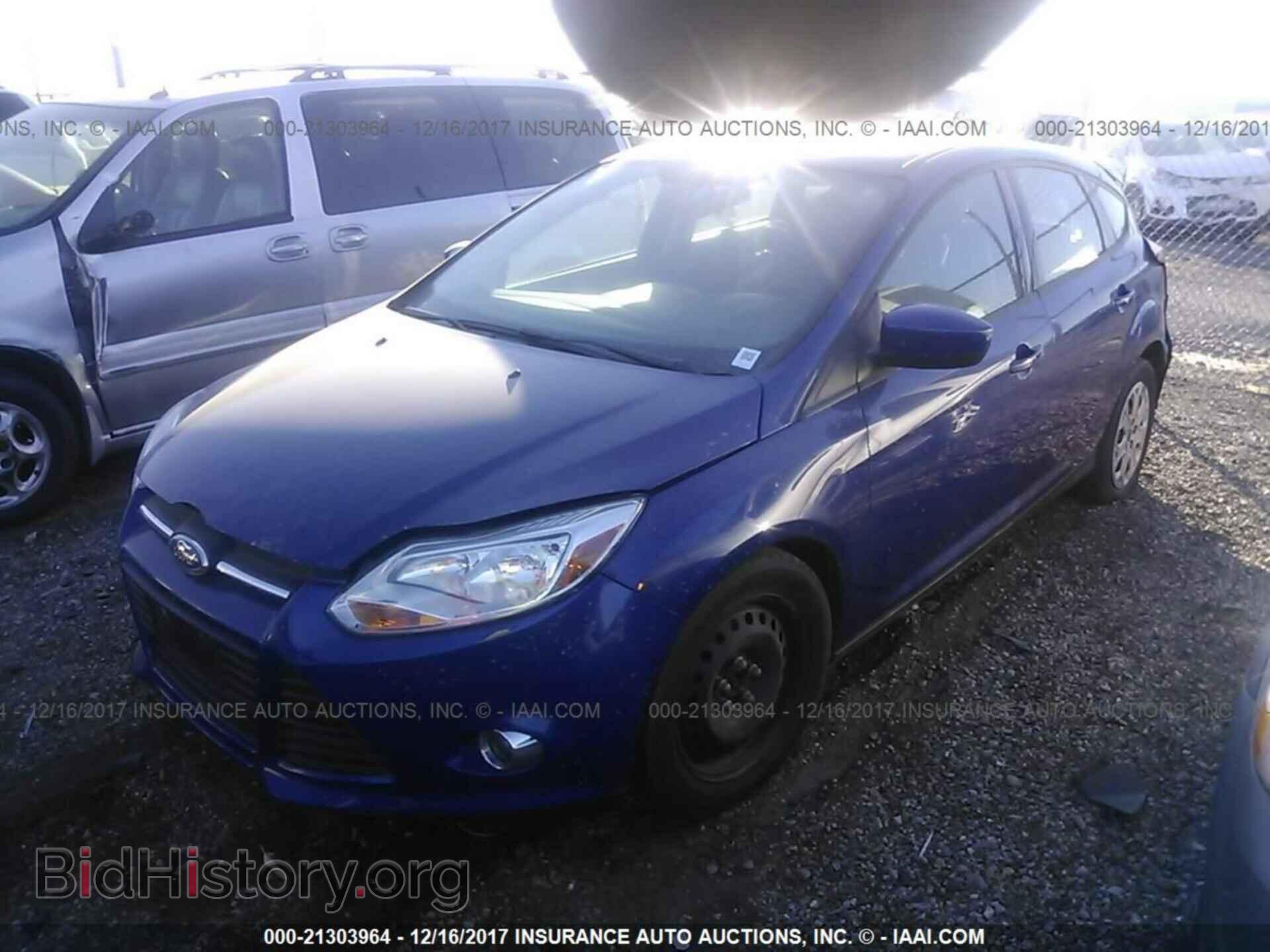 2012 Ford Focus - VIN: 1FAHP3K23CL319271 - Photo 2