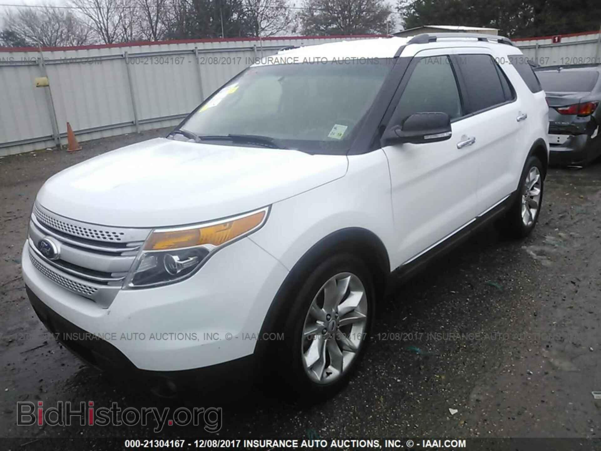 2013 Ford Explorer - VIN: 1FM5K7D80DGB51132 - Photo 2