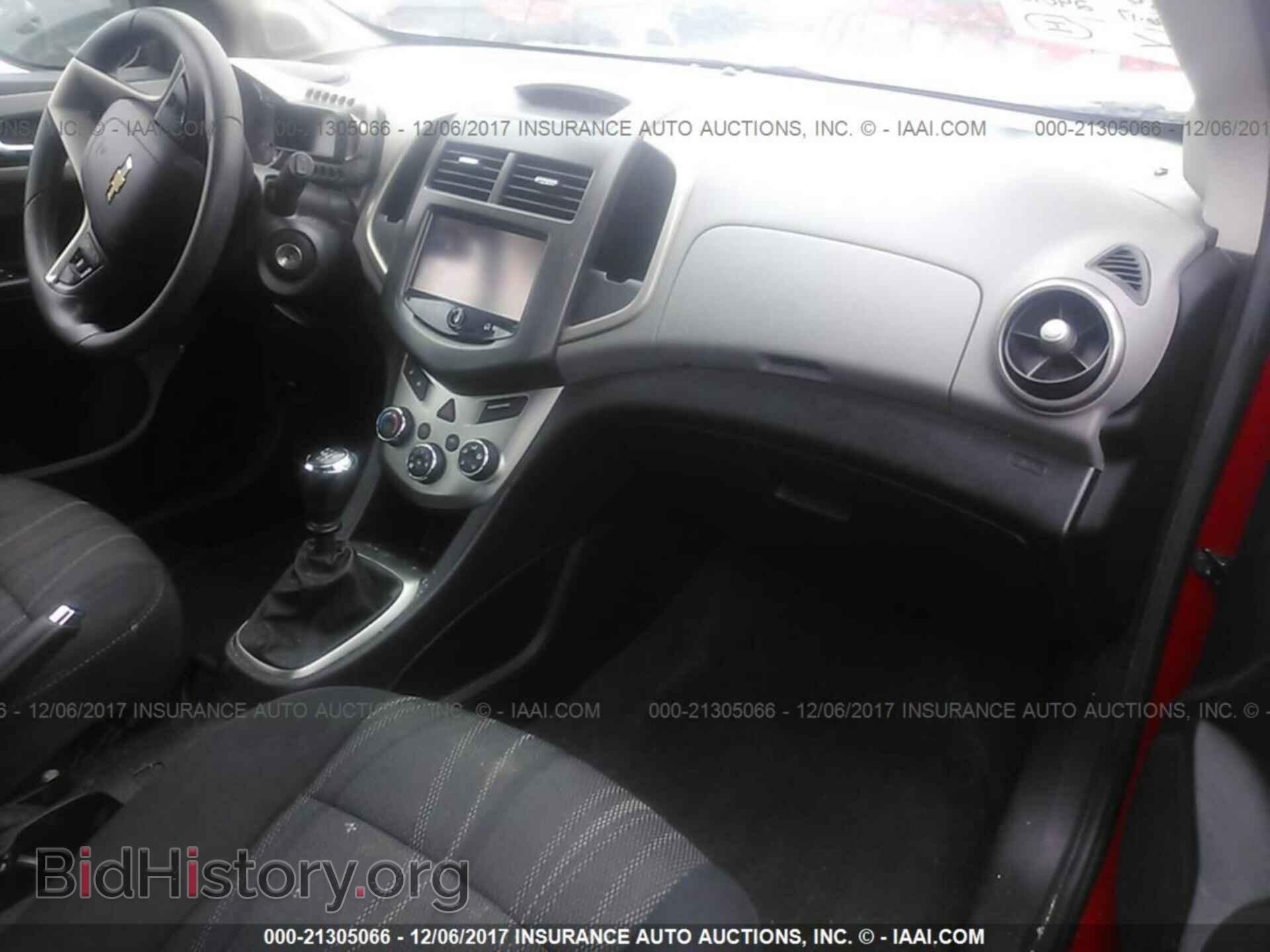 2014 Chevrolet Sonic - VIN: 1G1JD6SH8E4224432 - Фото 5