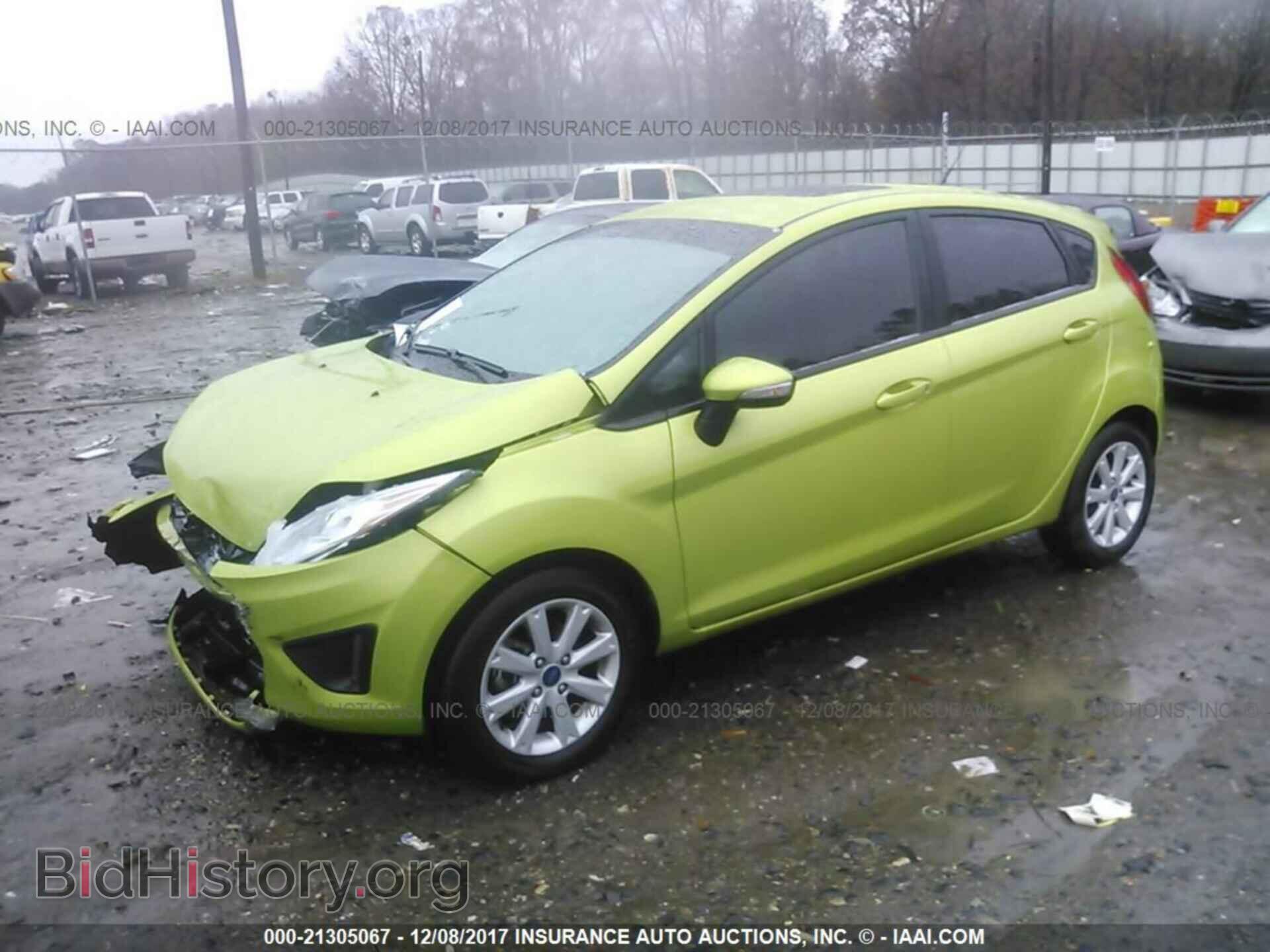 2013 Ford Fiesta - VIN: 3FADP4EJ2DM203230 - Фото 2