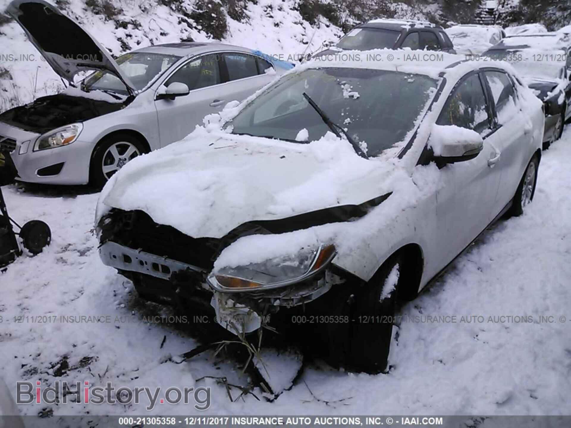 2014 Ford Focus - VIN: 1FADP3F22EL391056 - Photo 2