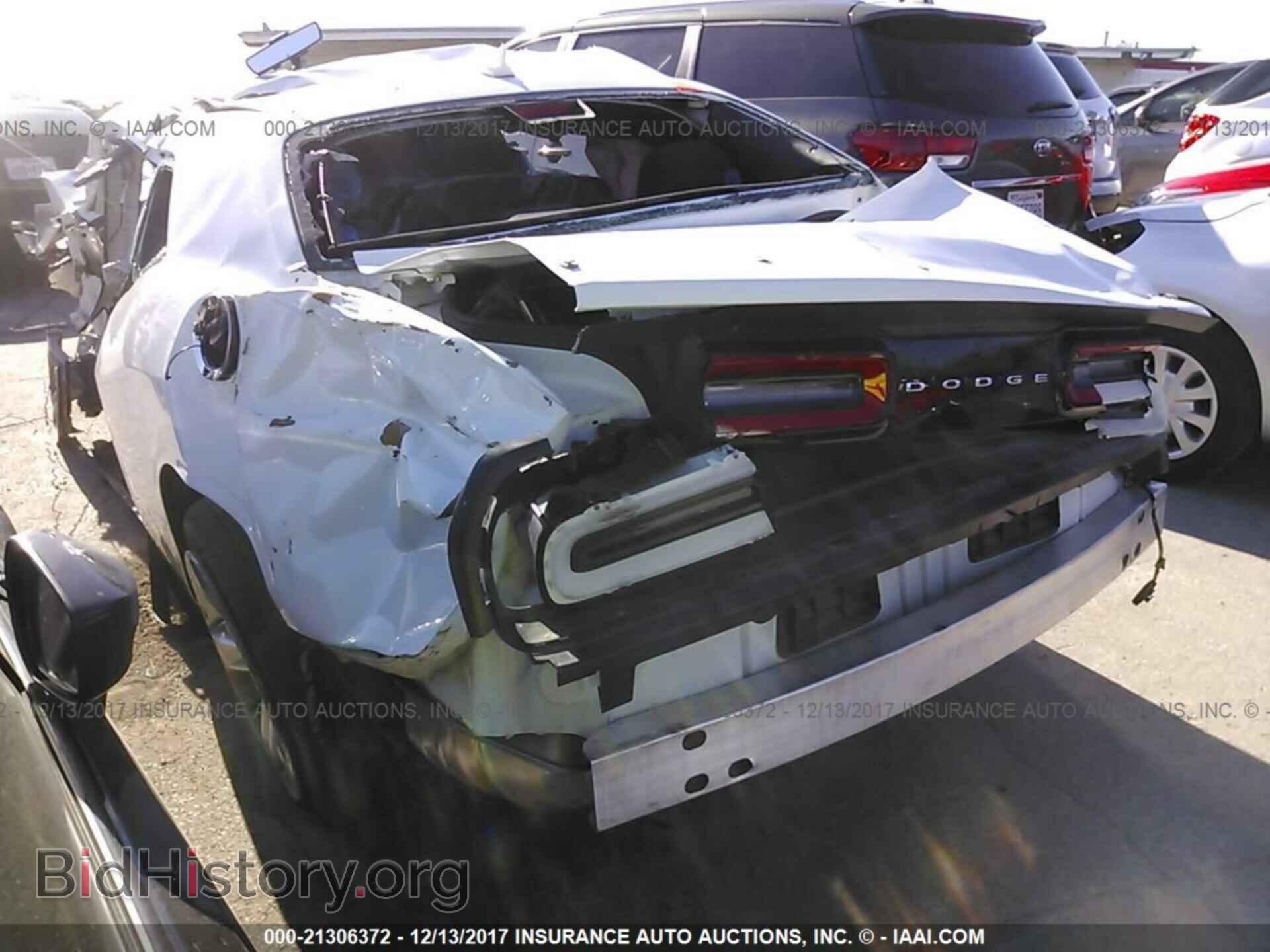 2016 Dodge Challenger - VIN: 2C3CDZAGXGH142979 - Фото 3