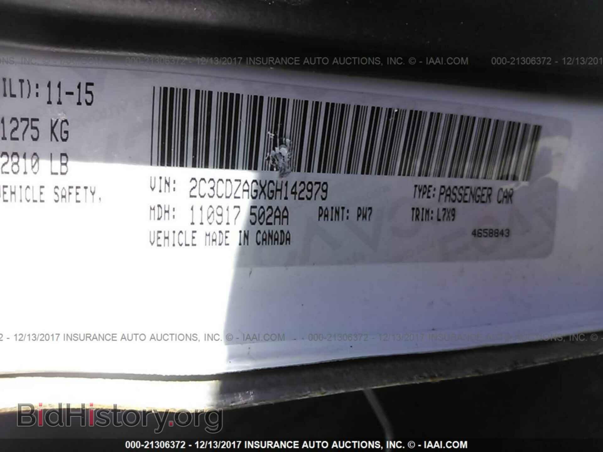 2016 Dodge Challenger - VIN: 2C3CDZAGXGH142979 - Фото 9