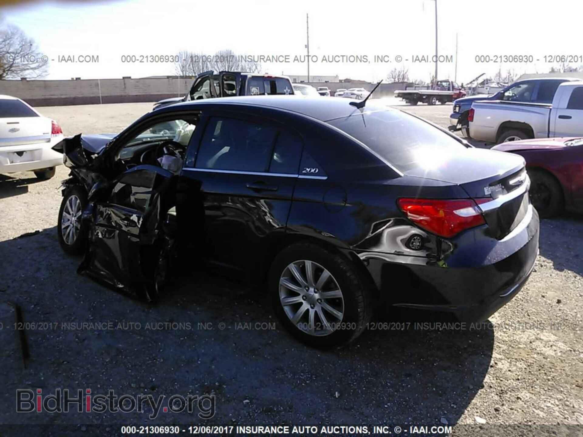2013 Chrysler 200 - VIN: 1C3CCBBB5DN588814 - Фото 3