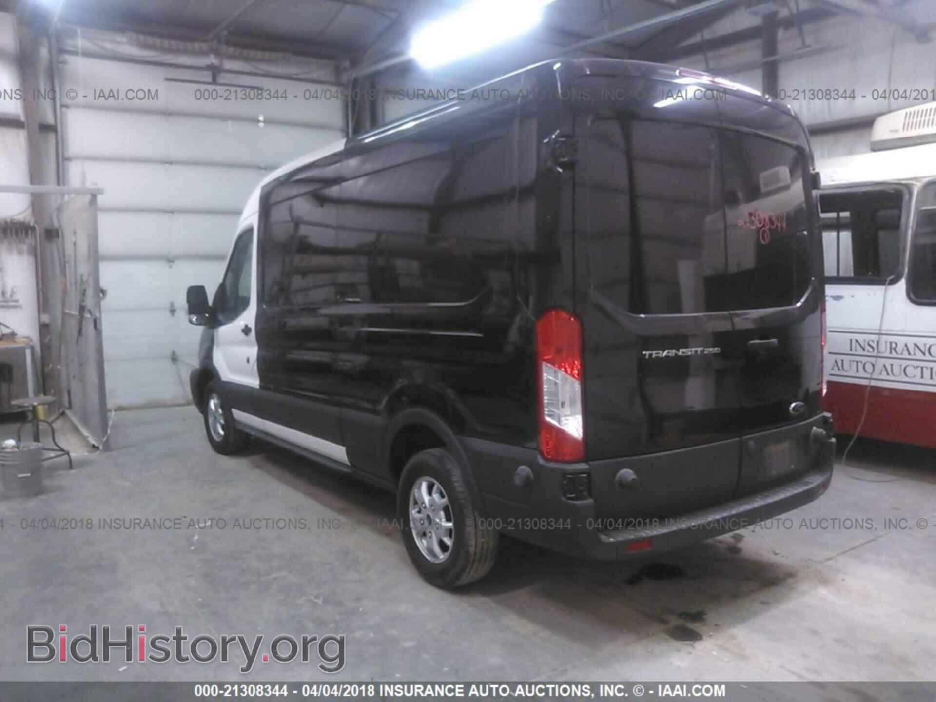 2015 Ford Transit - VIN: 1FTYR2CM1FKA73023 - Photo 3