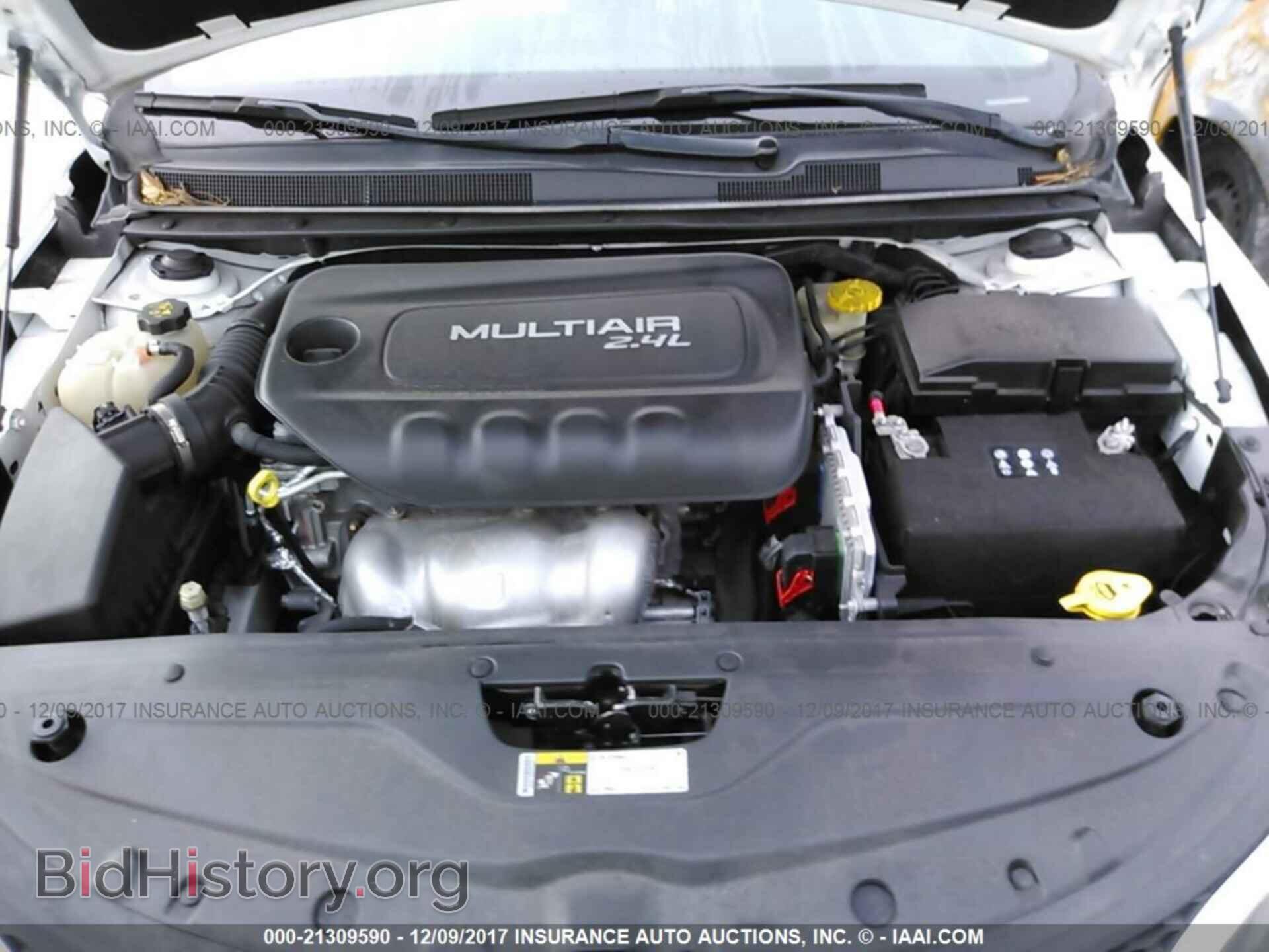 2015 Chrysler 200 - VIN: 1C3CCCAB6FN576102 - Photo 10