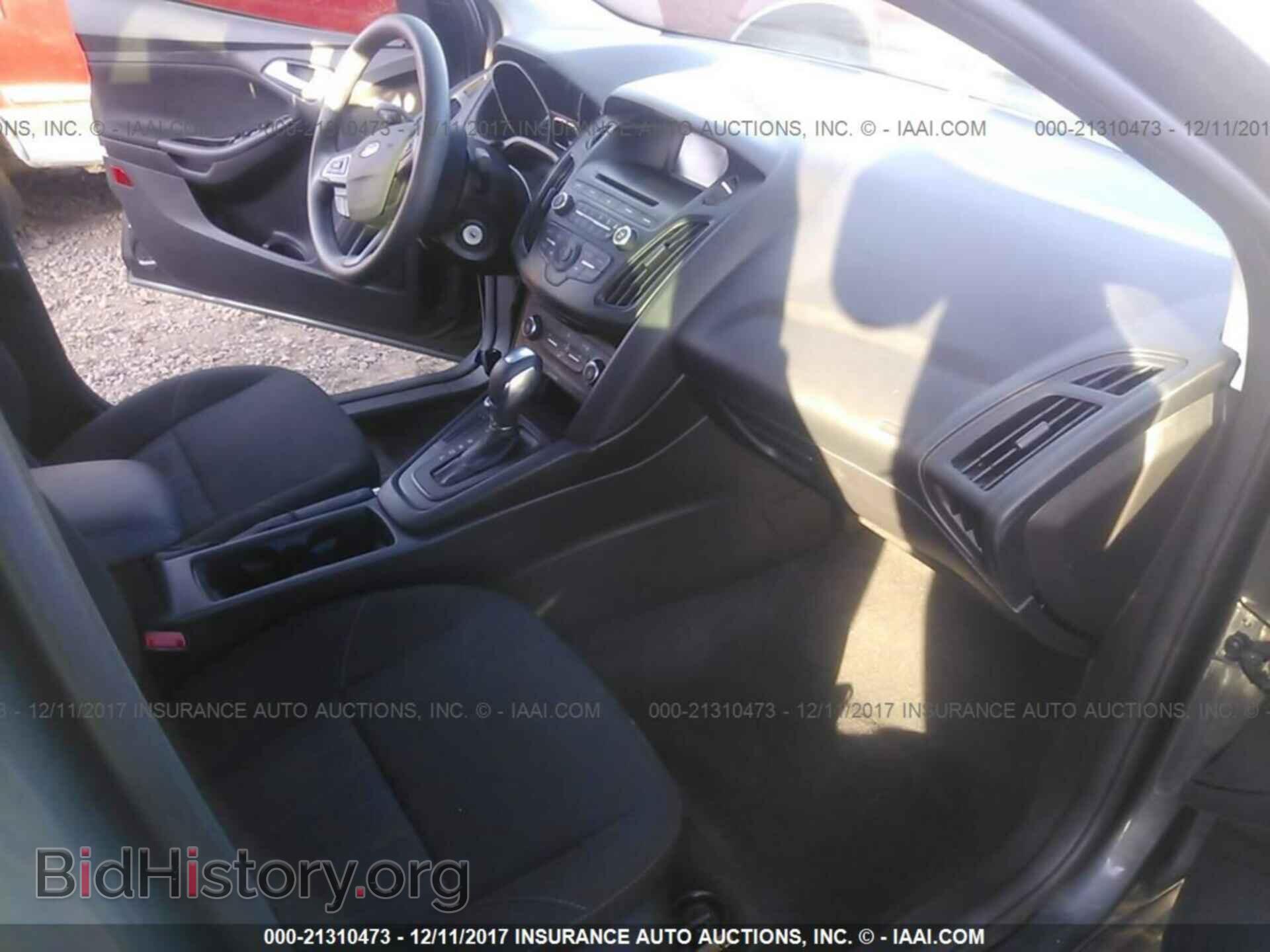 2015 Ford Focus - VIN: 1FADP3F20FL201322 - Photo 5