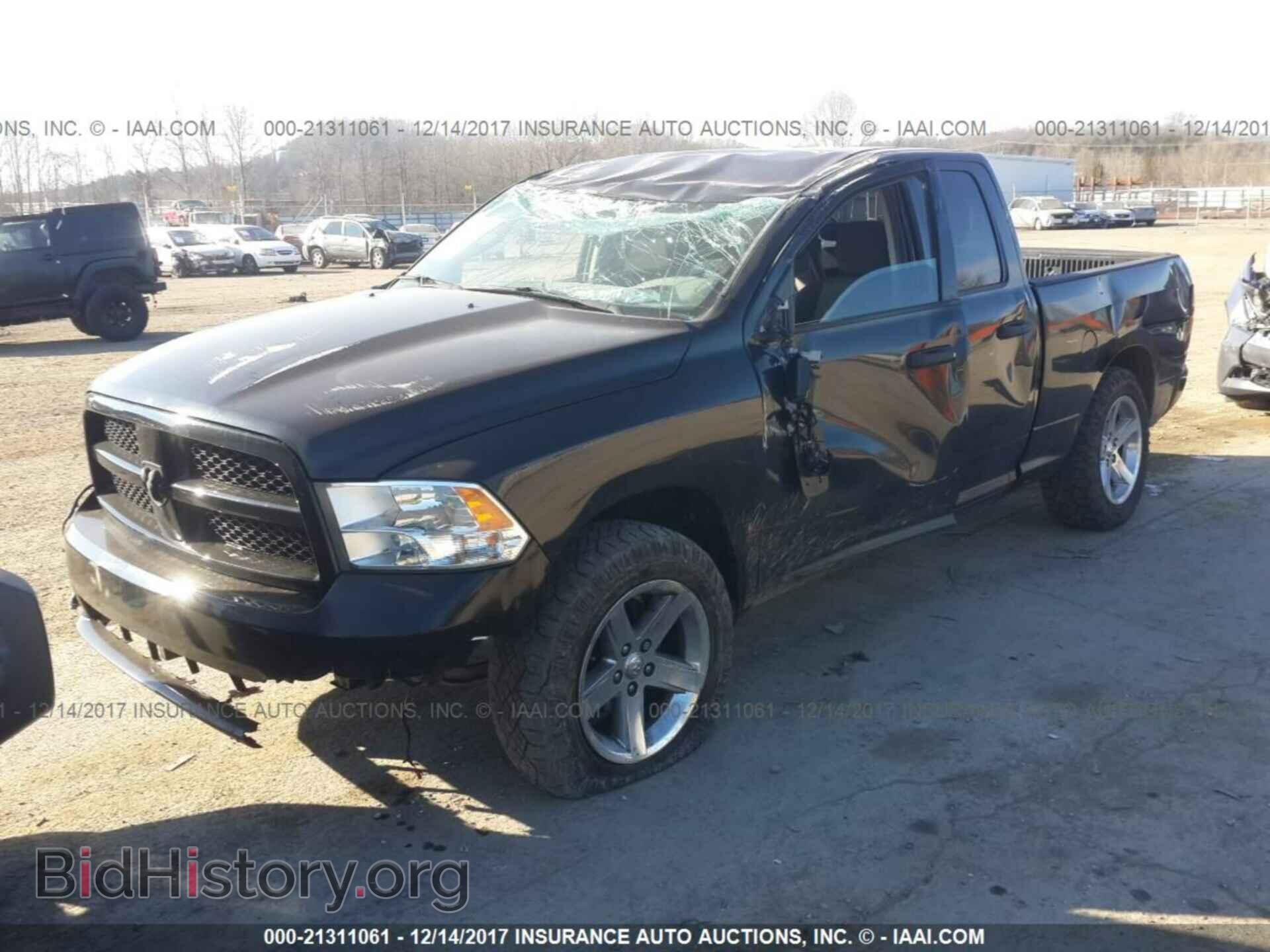 2012 Dodge Ram 1500 - VIN: 1C6RD7FT1CS342434 - Photo 2