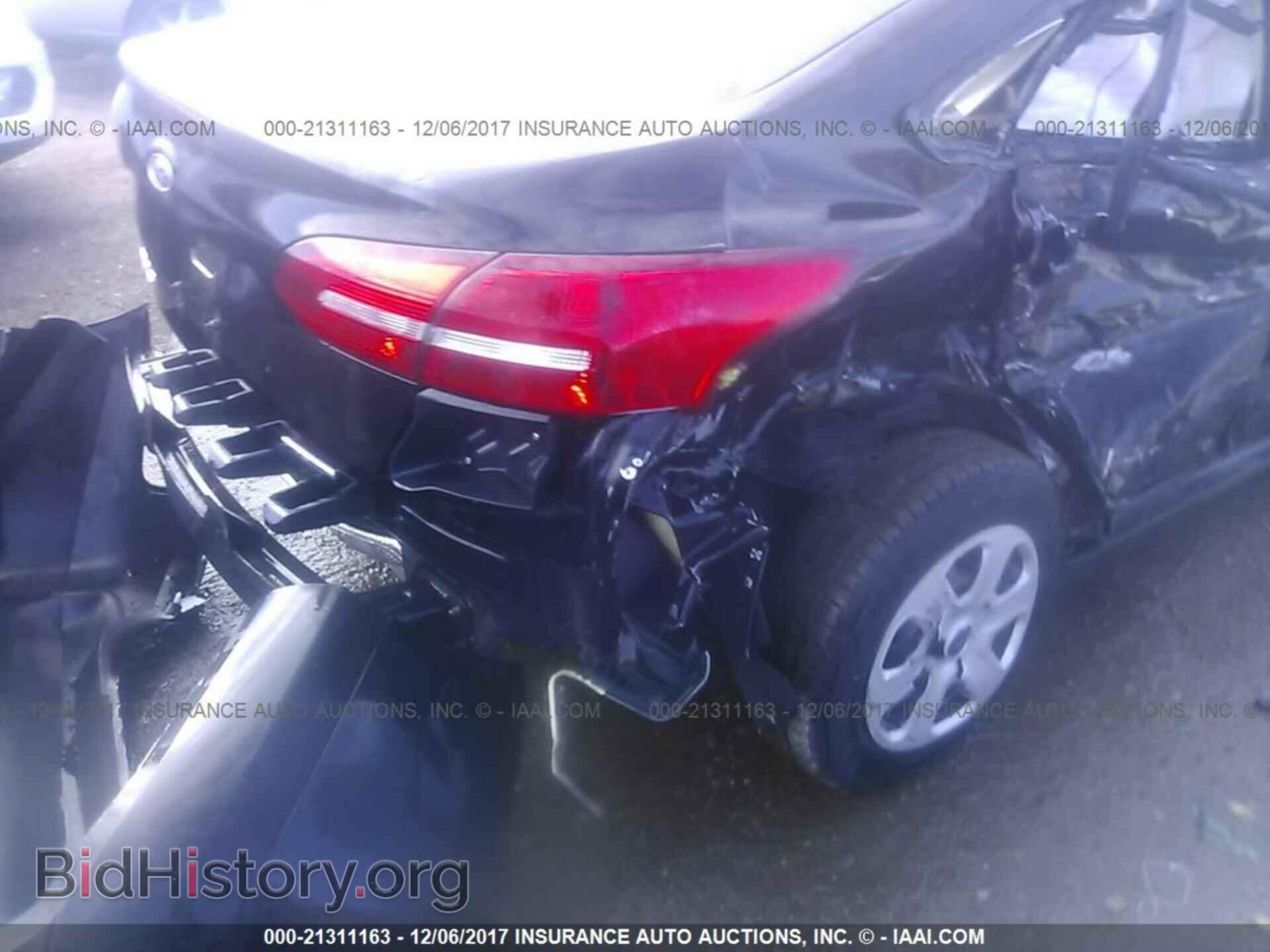 2016 Ford Focus - VIN: 1FADP3E29GL403708 - Photo 6