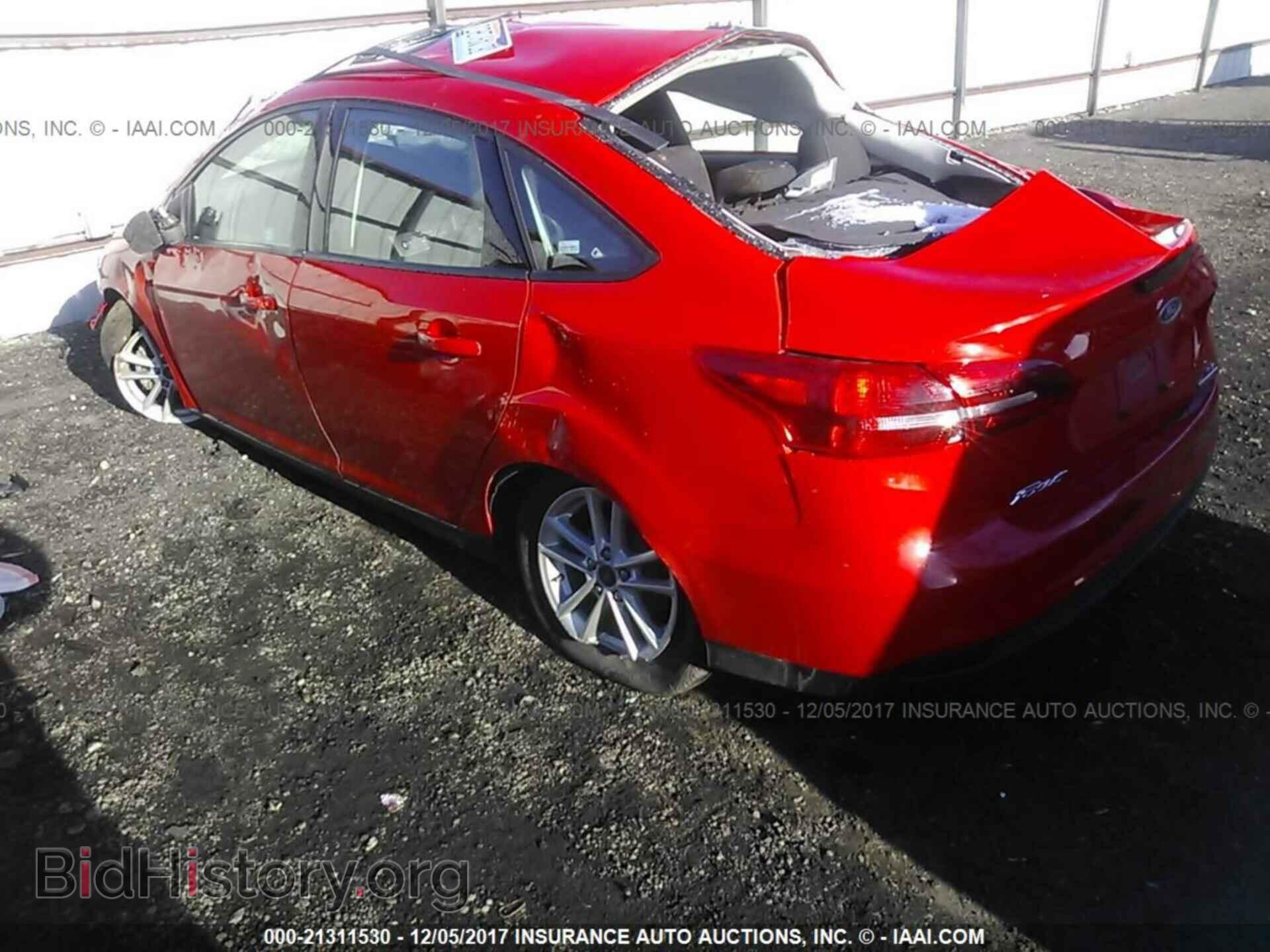 2016 Ford Focus - VIN: 1FADP3F21GL284888 - Фото 3