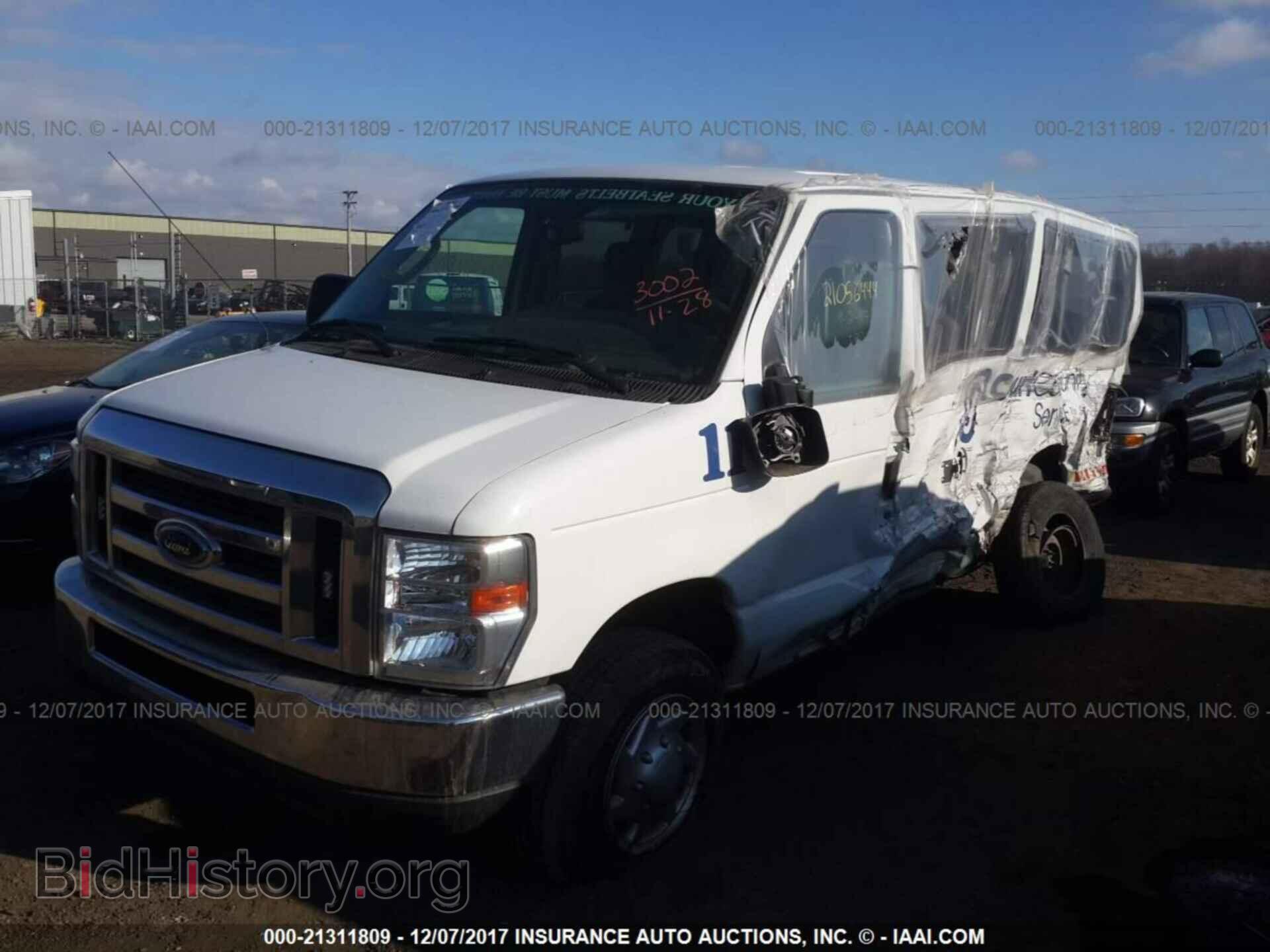 2013 Ford Econoline - VIN: 1FBME3BL5DDA19775 - Фото 2