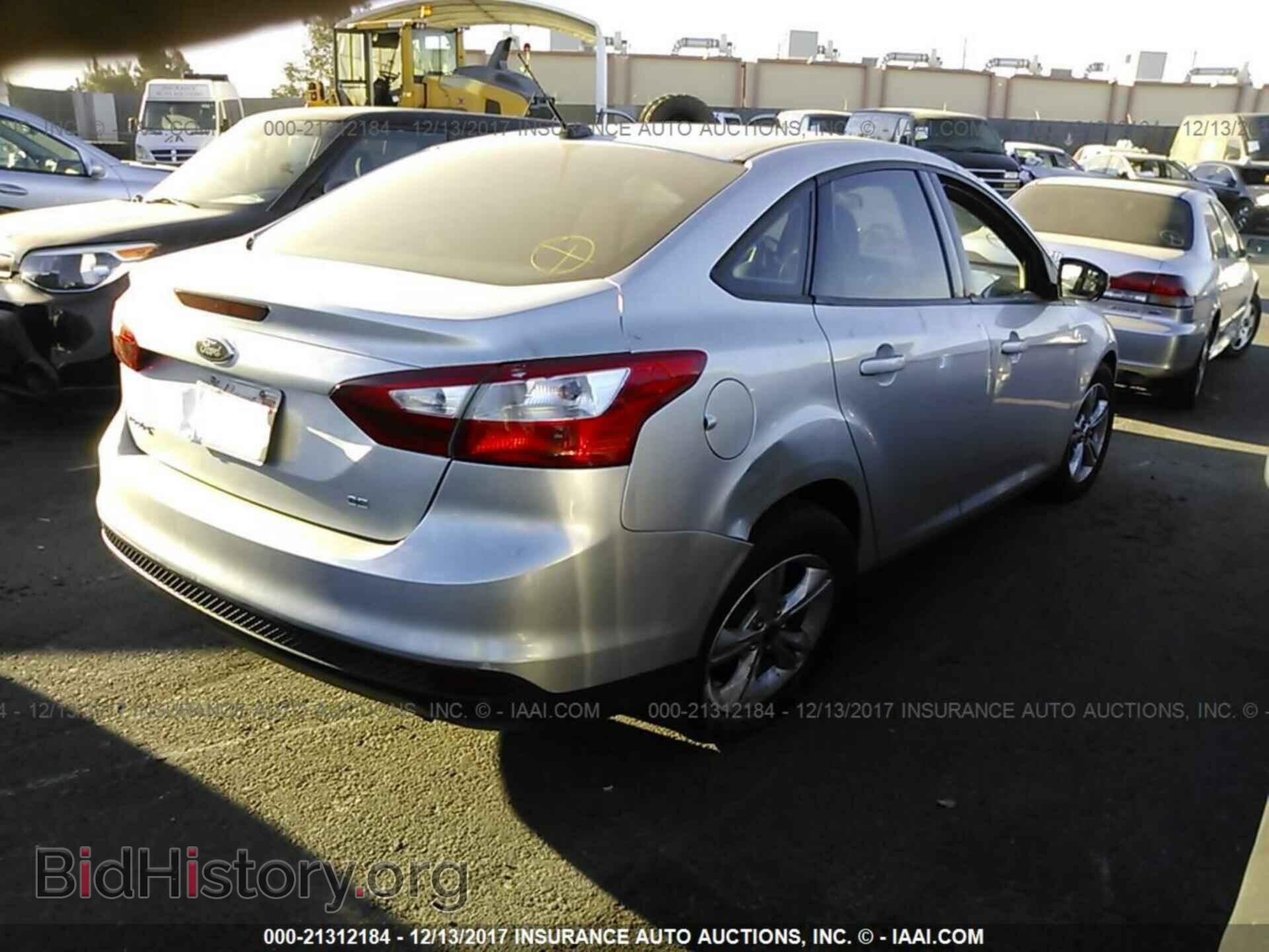 2013 Ford Focus - VIN: 1FADP3F26DL222012 - Photo 4