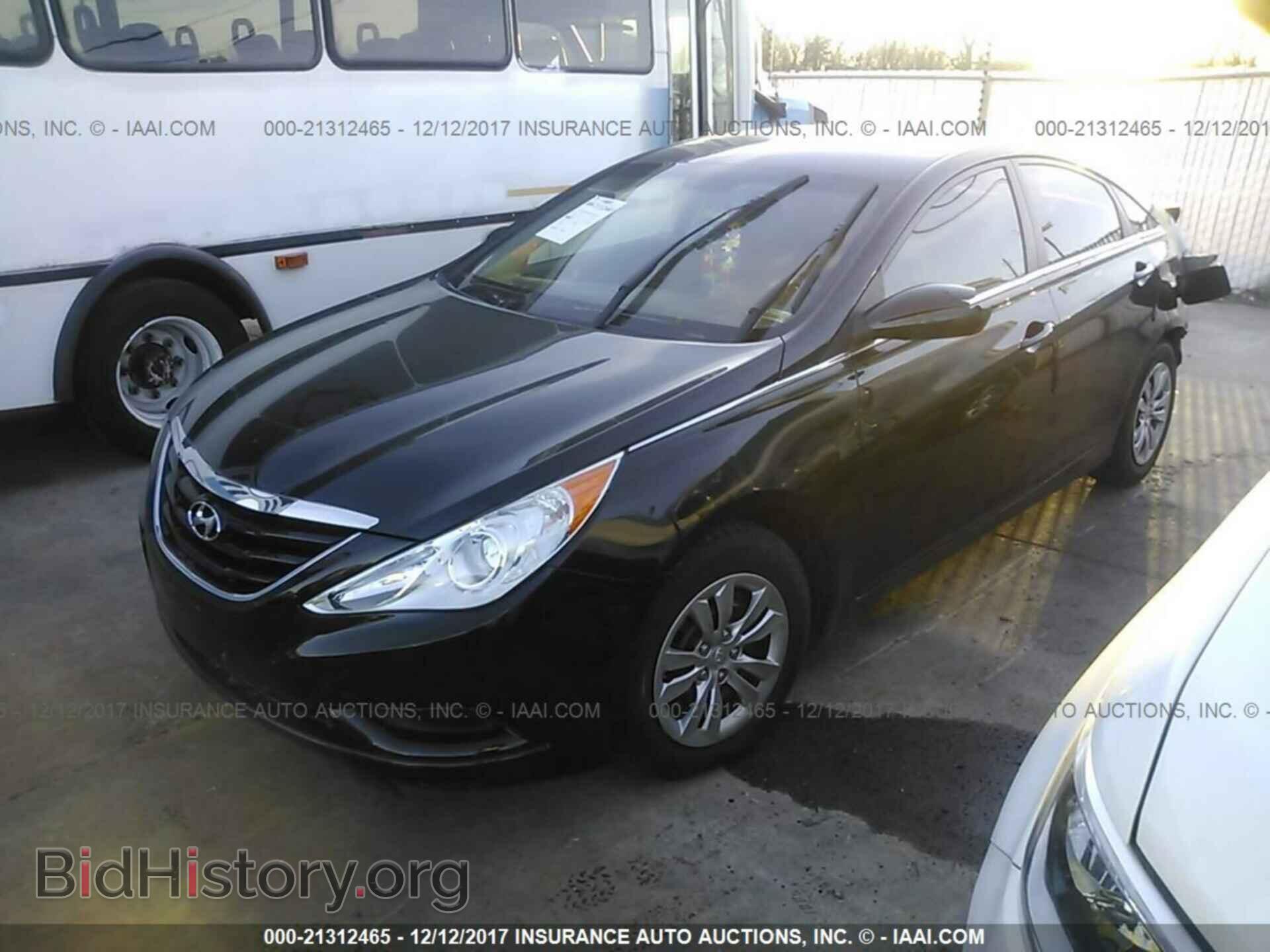 2012 Hyundai Sonata - VIN: 5NPEB4AC4CH337326 - Photo 2