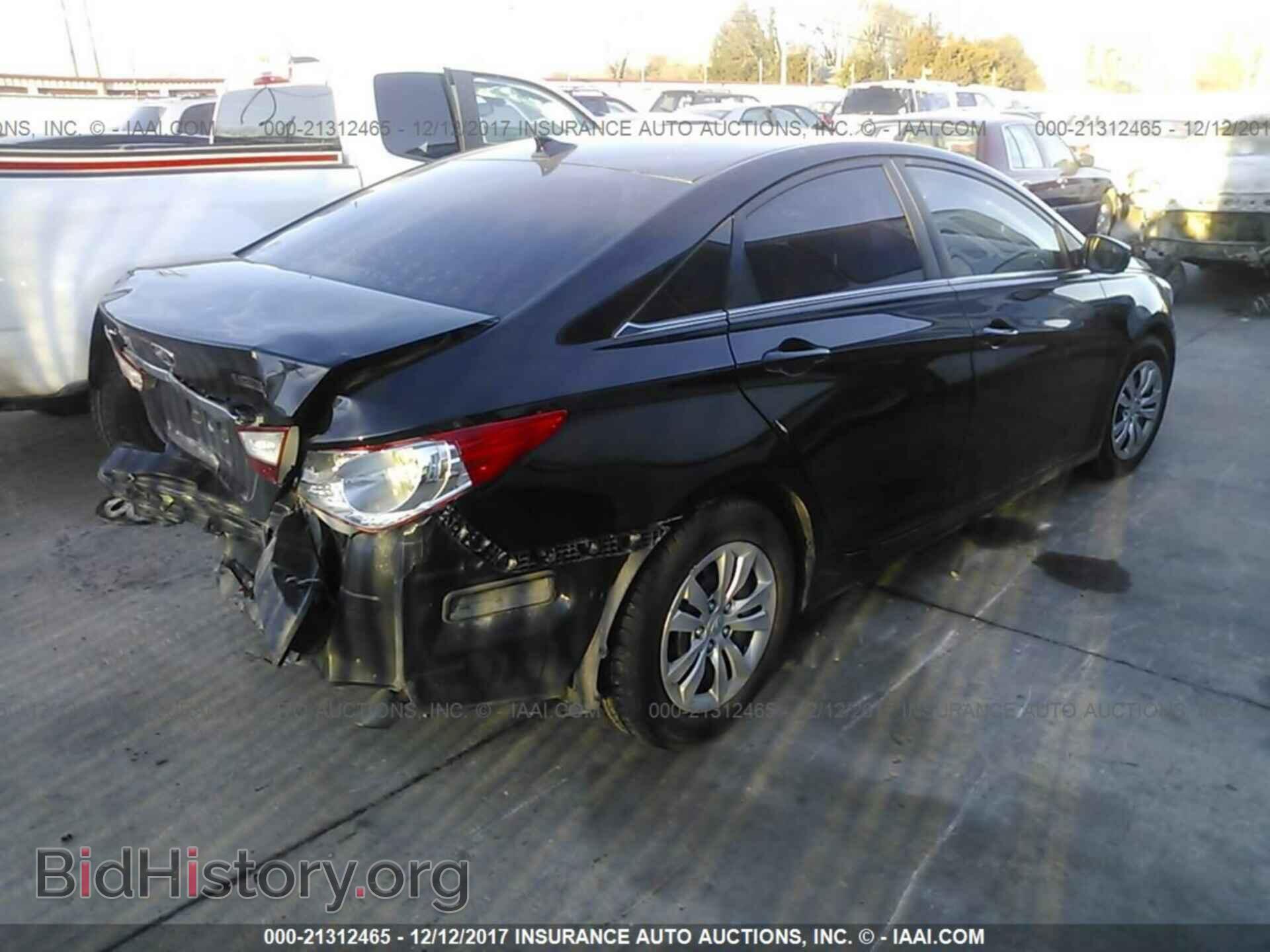 2012 Hyundai Sonata - VIN: 5NPEB4AC4CH337326 - Photo 4