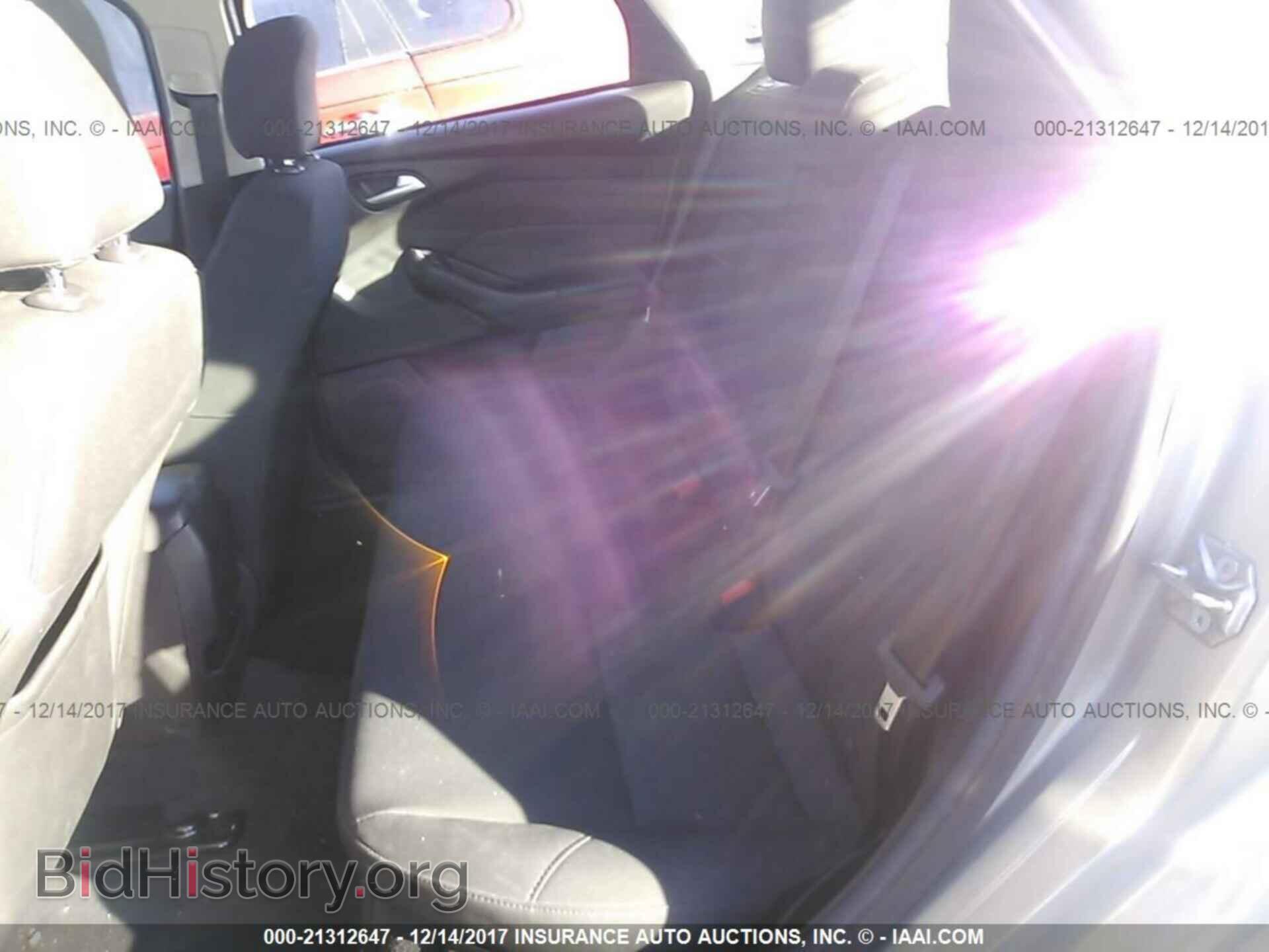 2016 Ford Focus - VIN: 1FADP3K24GL367902 - Фото 8