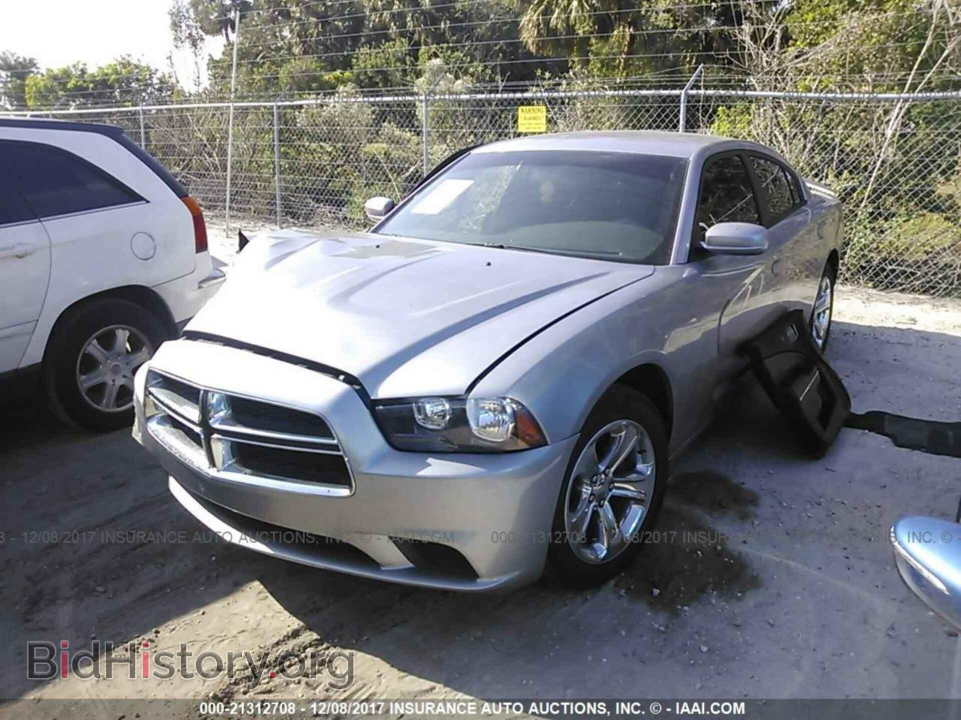 2013 Dodge Charger - VIN: 2C3CDXBG7DH677816 - Фото 2