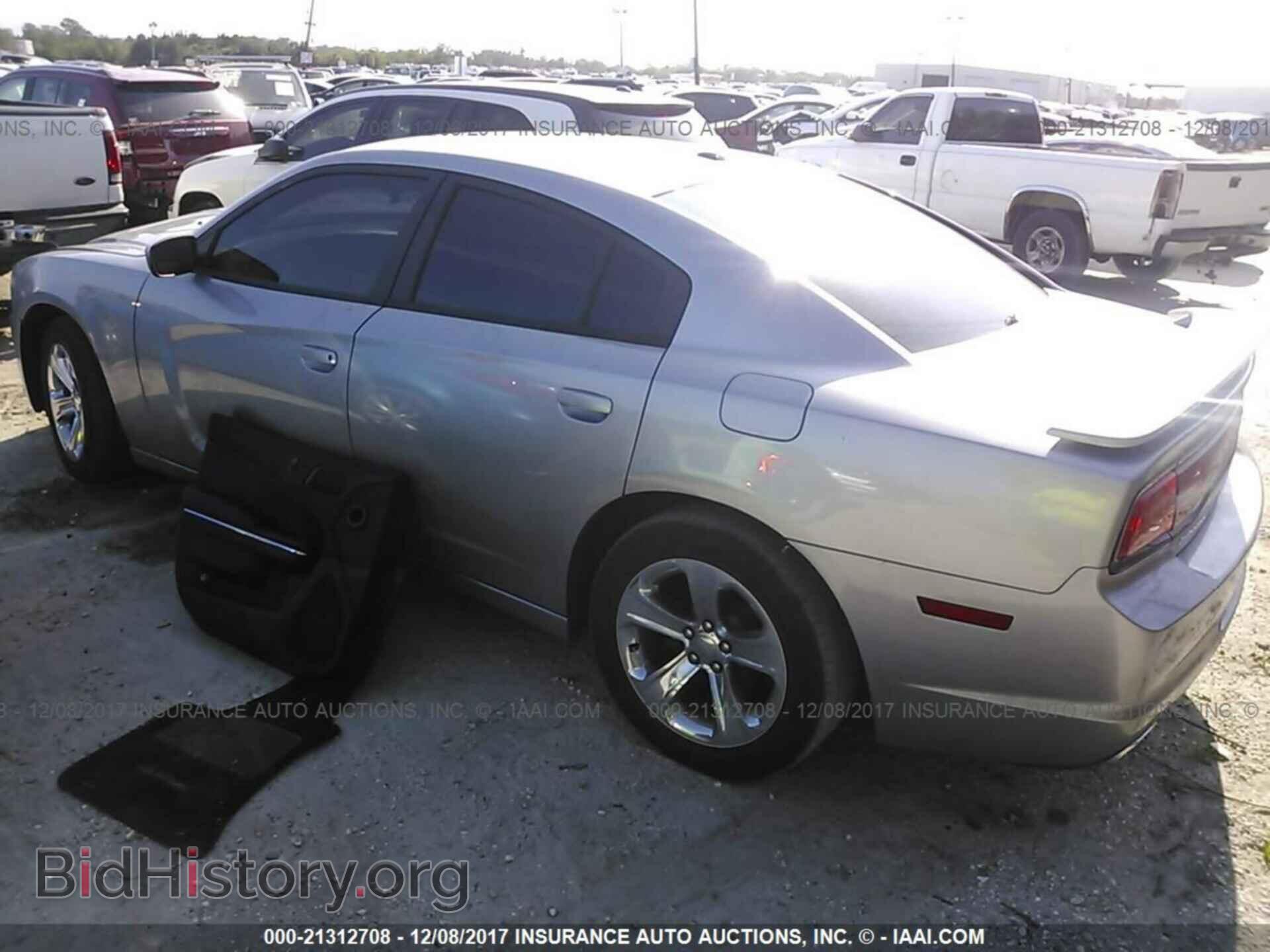 2013 Dodge Charger - VIN: 2C3CDXBG7DH677816 - Фото 3