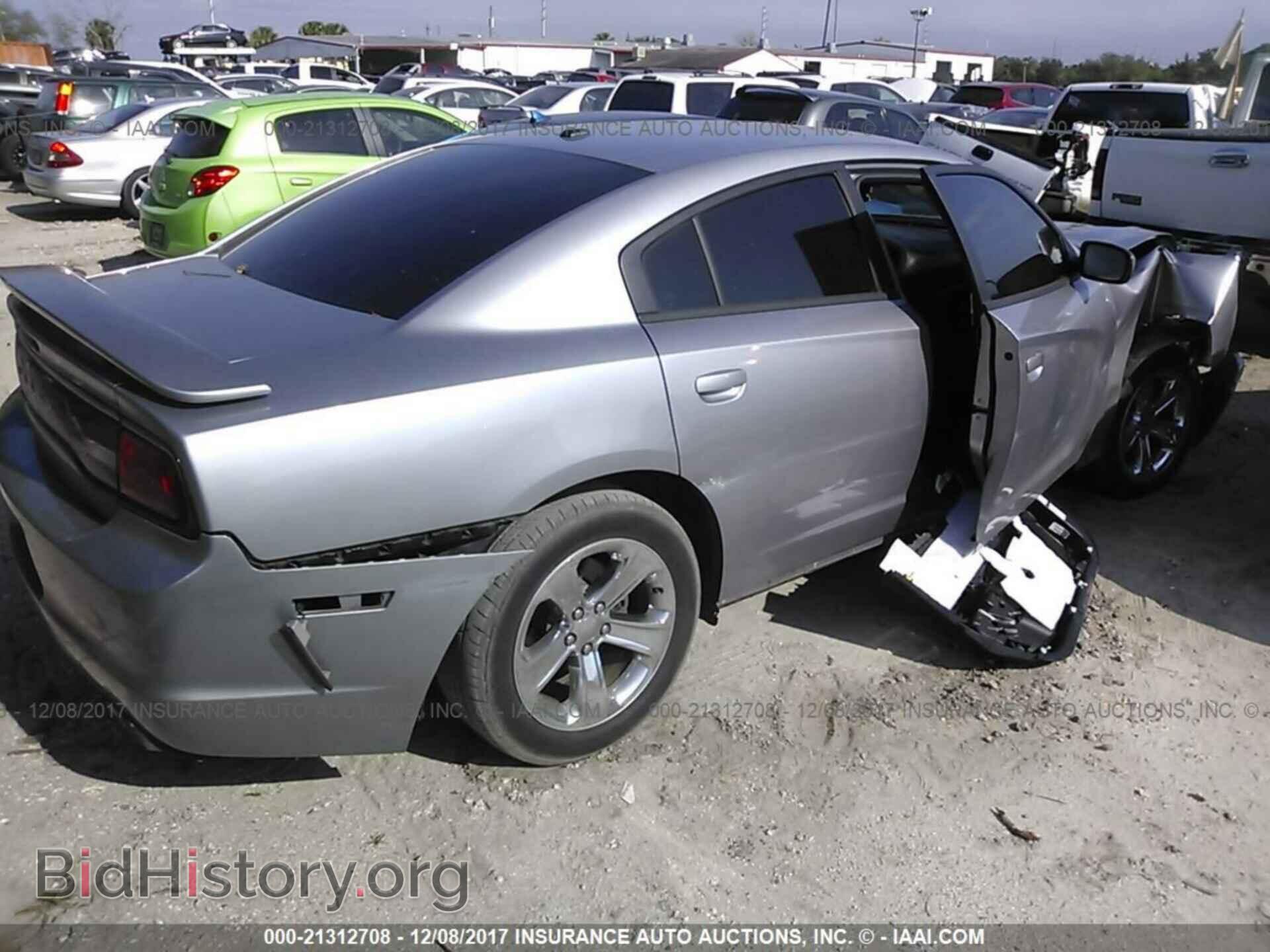 2013 Dodge Charger - VIN: 2C3CDXBG7DH677816 - Фото 4