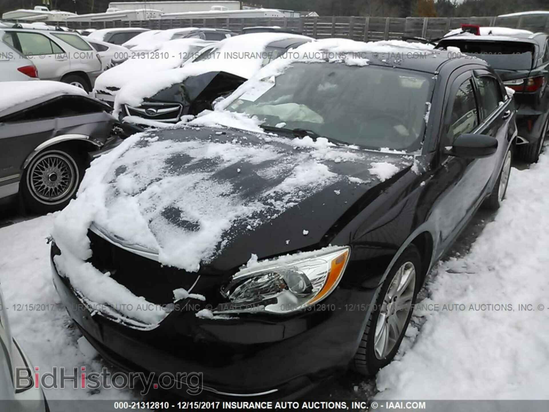 2012 Chrysler 200 - VIN: 1C3CCBBG7CN249336 - Photo 2