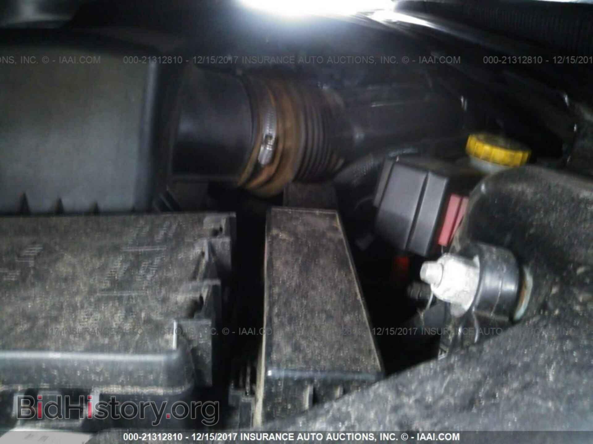 2012 Chrysler 200 - VIN: 1C3CCBBG7CN249336 - Photo 10