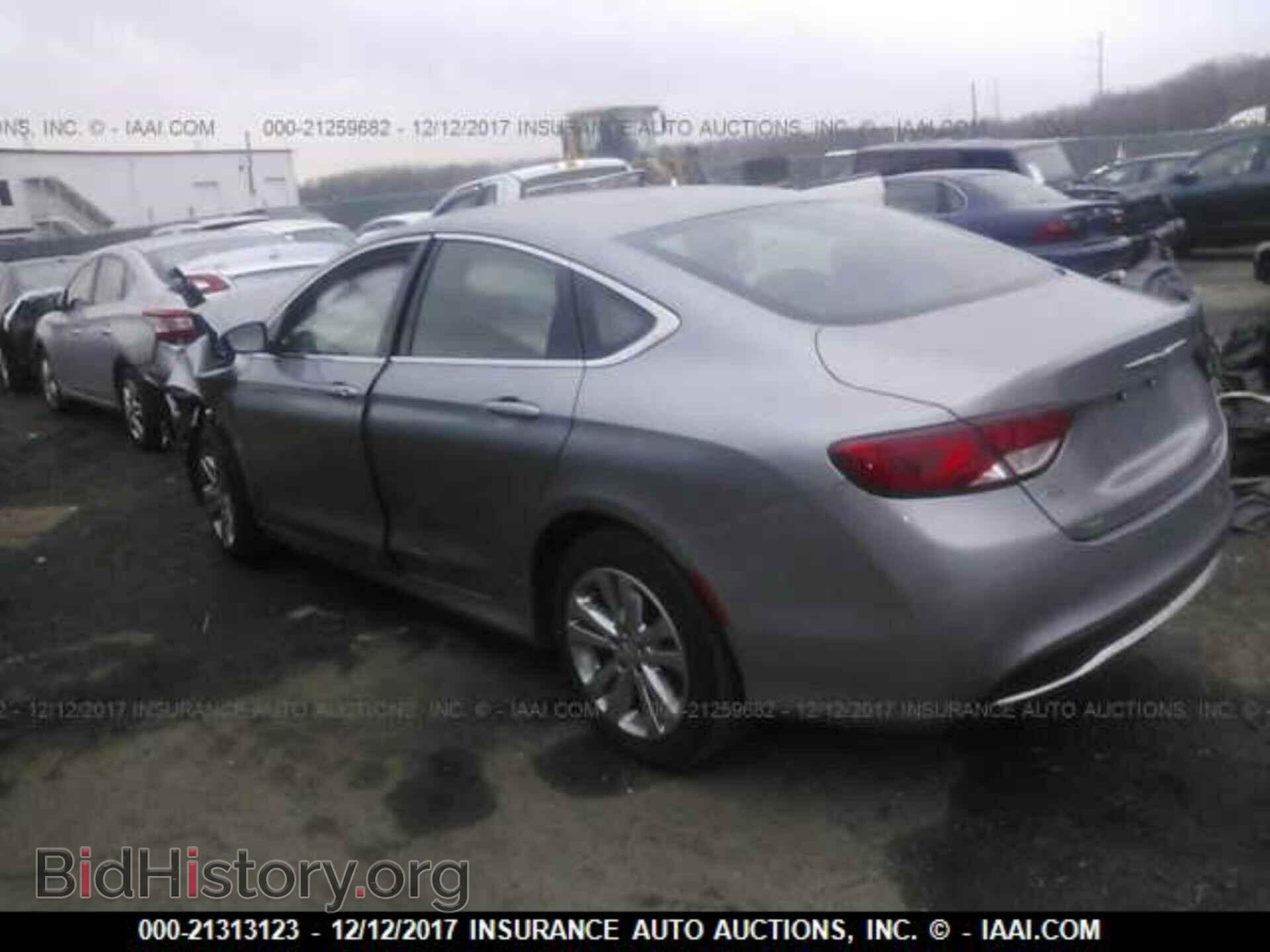 2015 Chrysler 200 - VIN: 1C3CCCAB9FN722296 - Photo 3