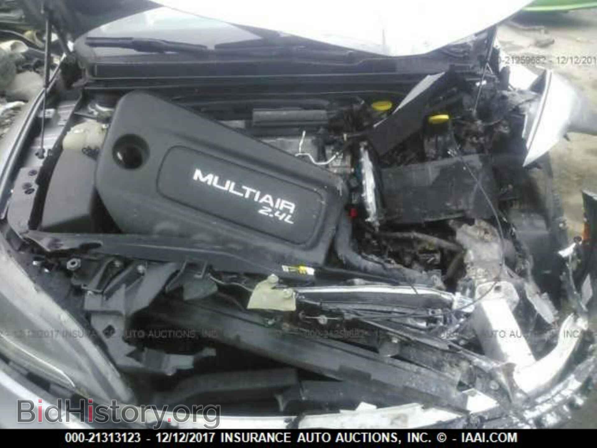 2015 Chrysler 200 - VIN: 1C3CCCAB9FN722296 - Photo 10
