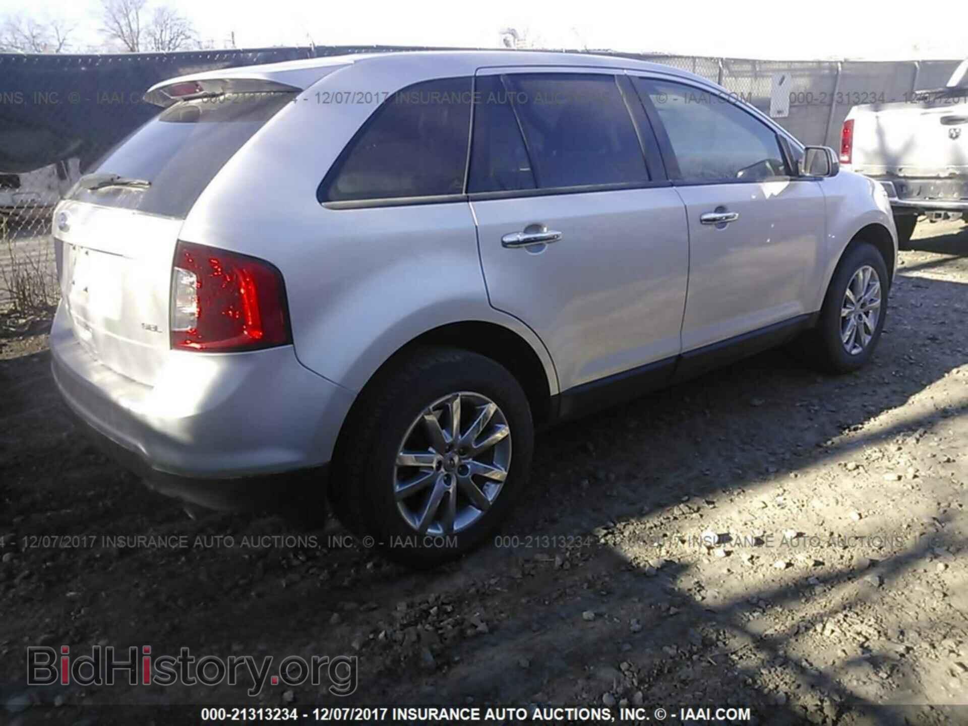 2011 Ford Edge - VIN: 2FMDK3JC9BBB24187 - Photo 4