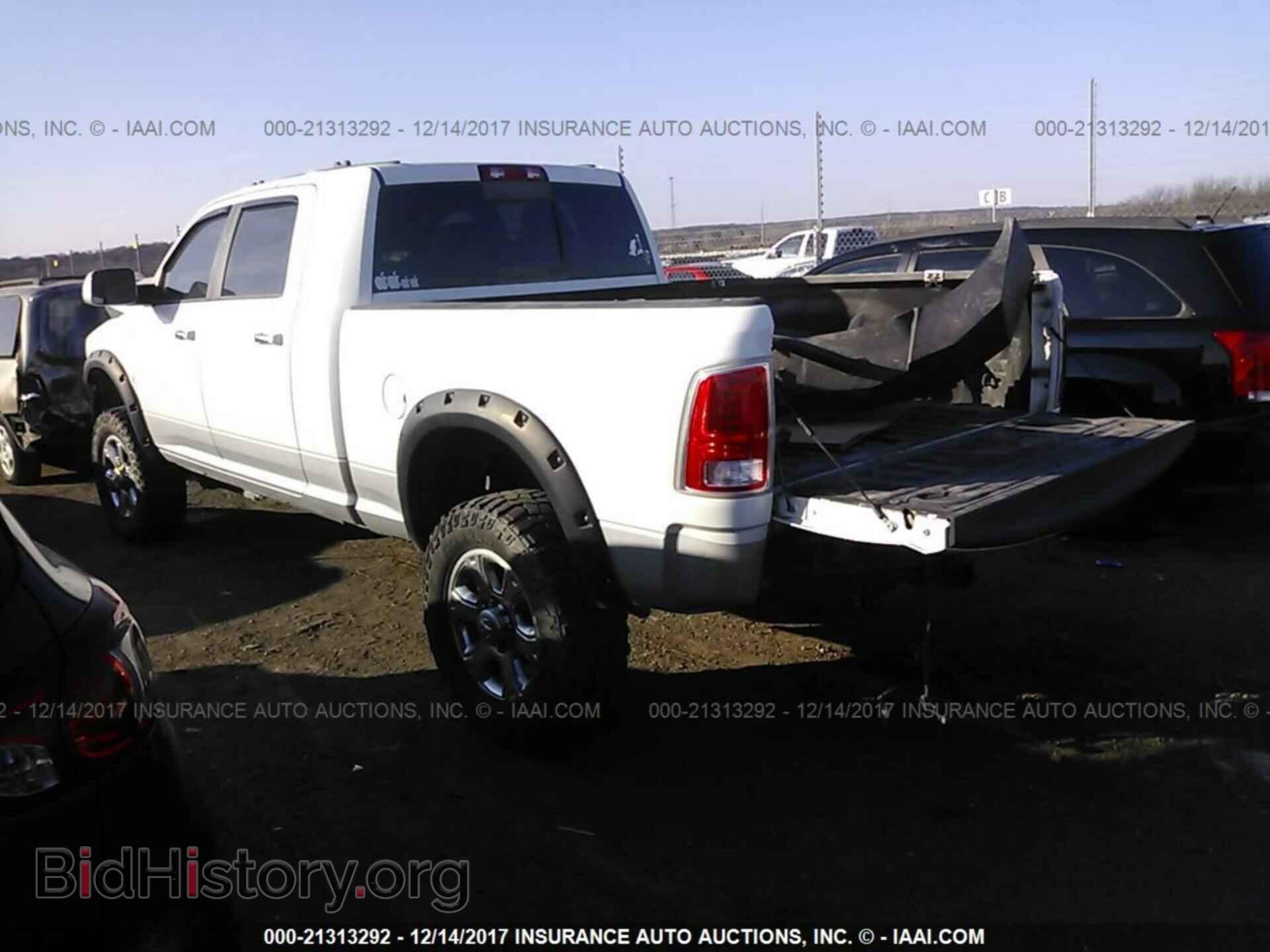2014 Ram 3500 - VIN: 3C63R3ML2EG119879 - Photo 3