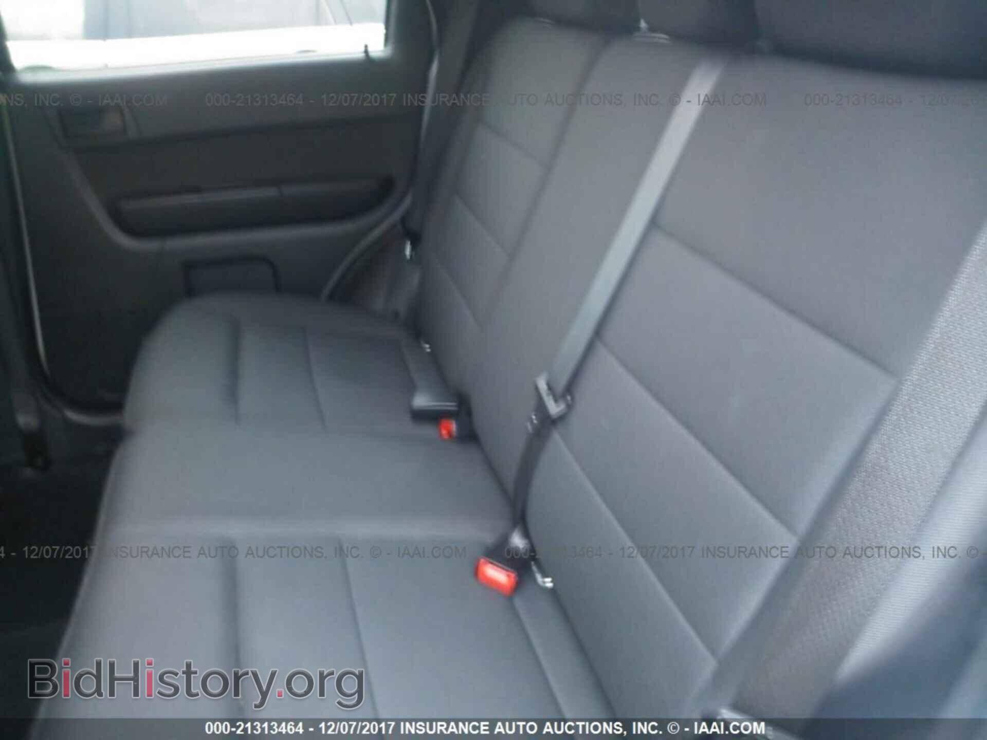 2011 Ford Escape - VIN: 1FMCU0D72BKC40663 - Фото 8