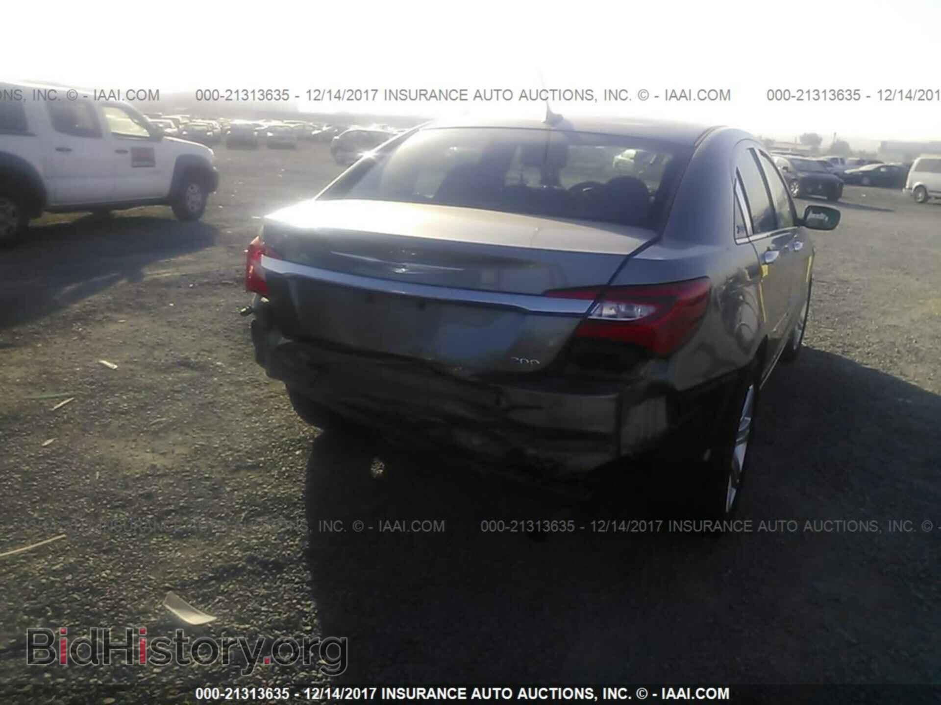 2013 Chrysler 200 - VIN: 1C3CCBBB1DN656347 - Photo 4