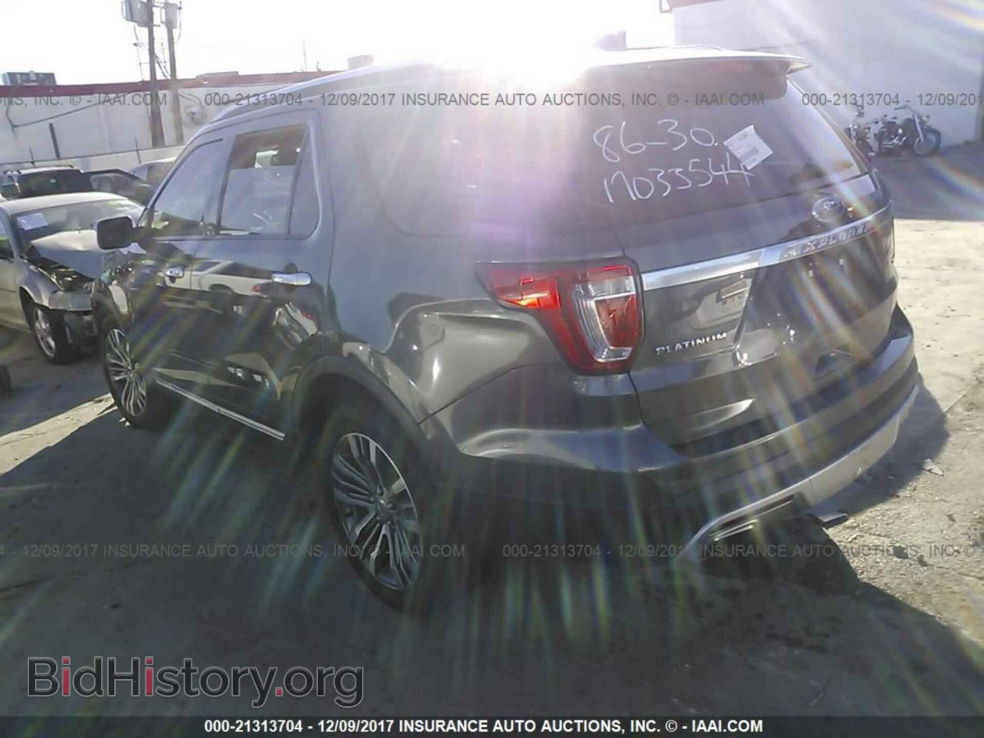2017 Ford Explorer - VIN: 1FM5K8HT9HGC04744 - Фото 3