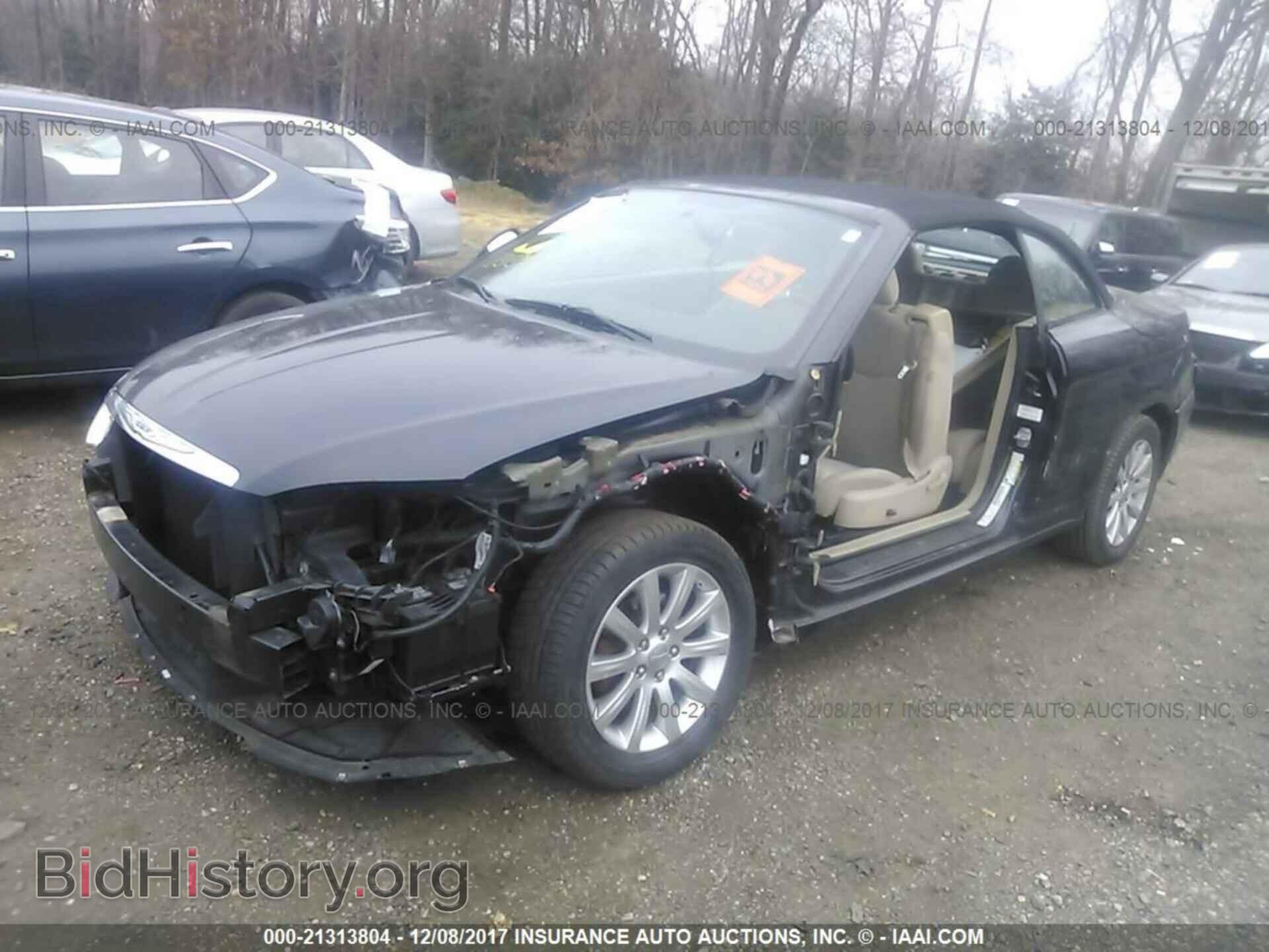 2011 Chrysler 200 - VIN: 1C3BC2EG8BN539574 - Фото 2