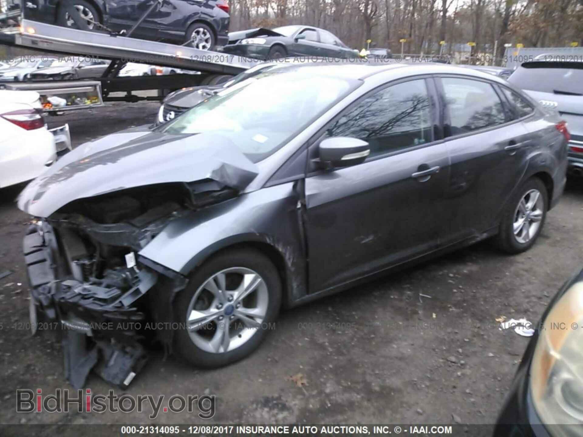 2013 Ford Focus - VIN: 1FADP3F2XDL283749 - Photo 2