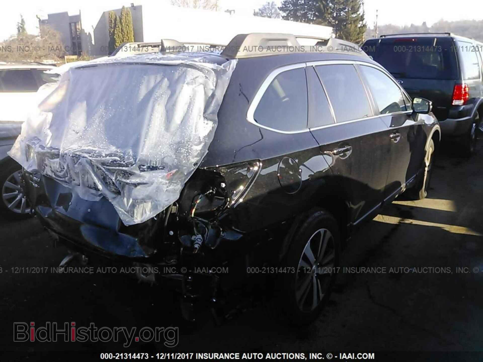 2018 Subaru Outback - VIN: 4S4BSANC7J3207038 - Фото 4