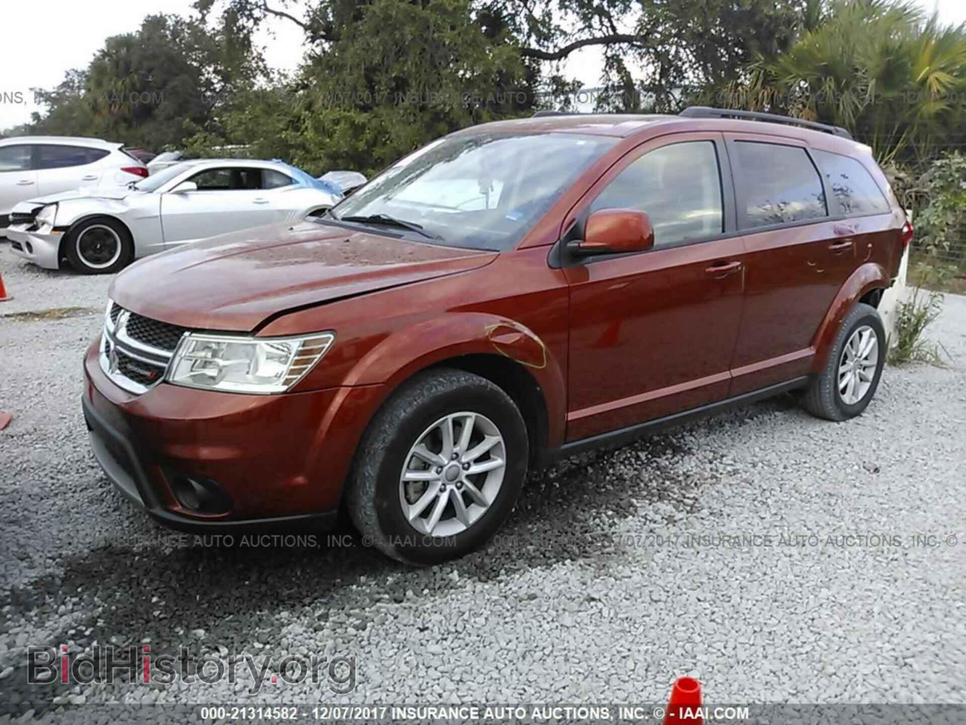 2013 Dodge Journey - VIN: 3C4PDCBG9DT546965 - Фото 2