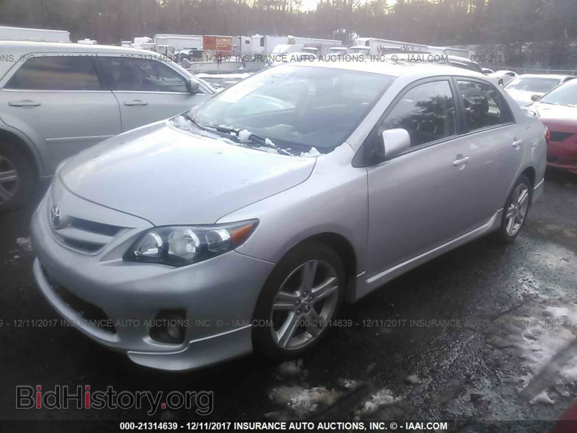 2013 Toyota Corolla - VIN: 2T1BU4EE0DC976977 - Photo 2