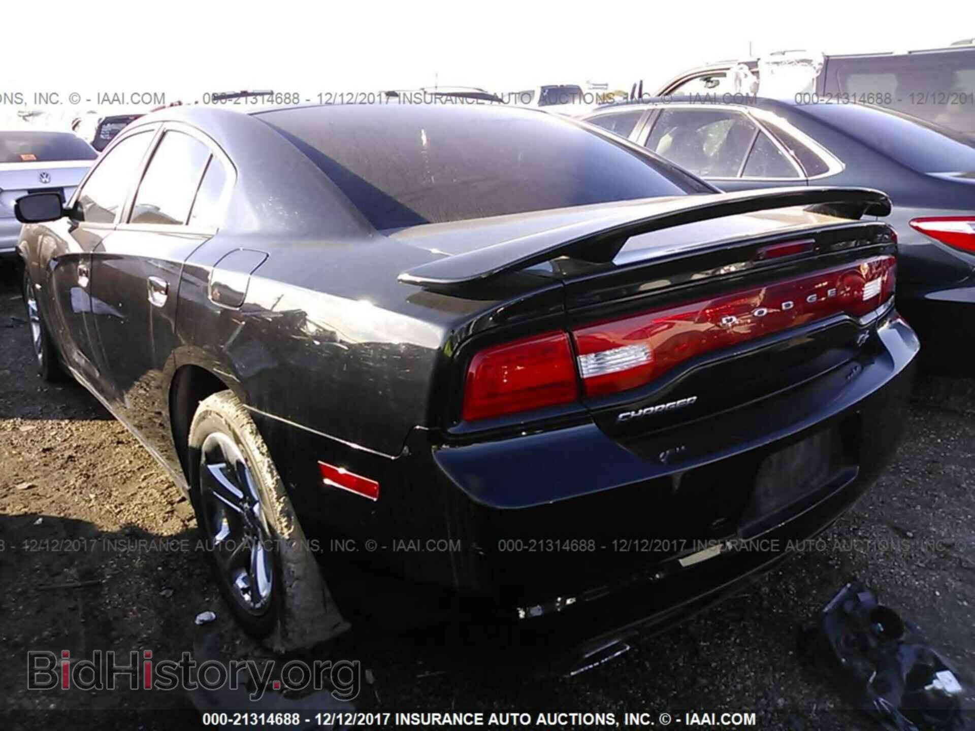 2013 Dodge Charger - VIN: 2C3CDXCT3DH555594 - Photo 3