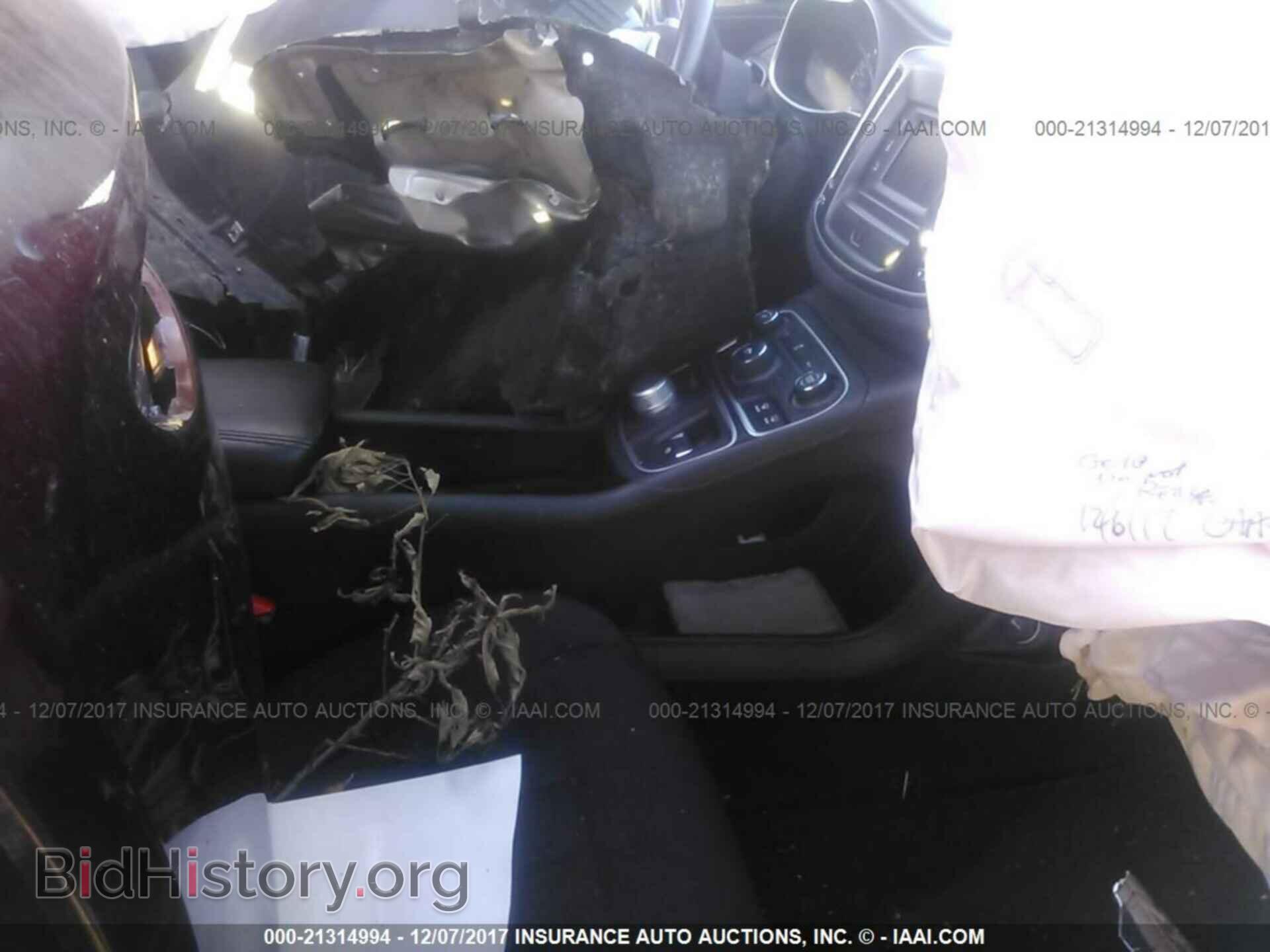 2015 Chrysler 200 - VIN: 1C3CCCAB2FN718767 - Photo 5
