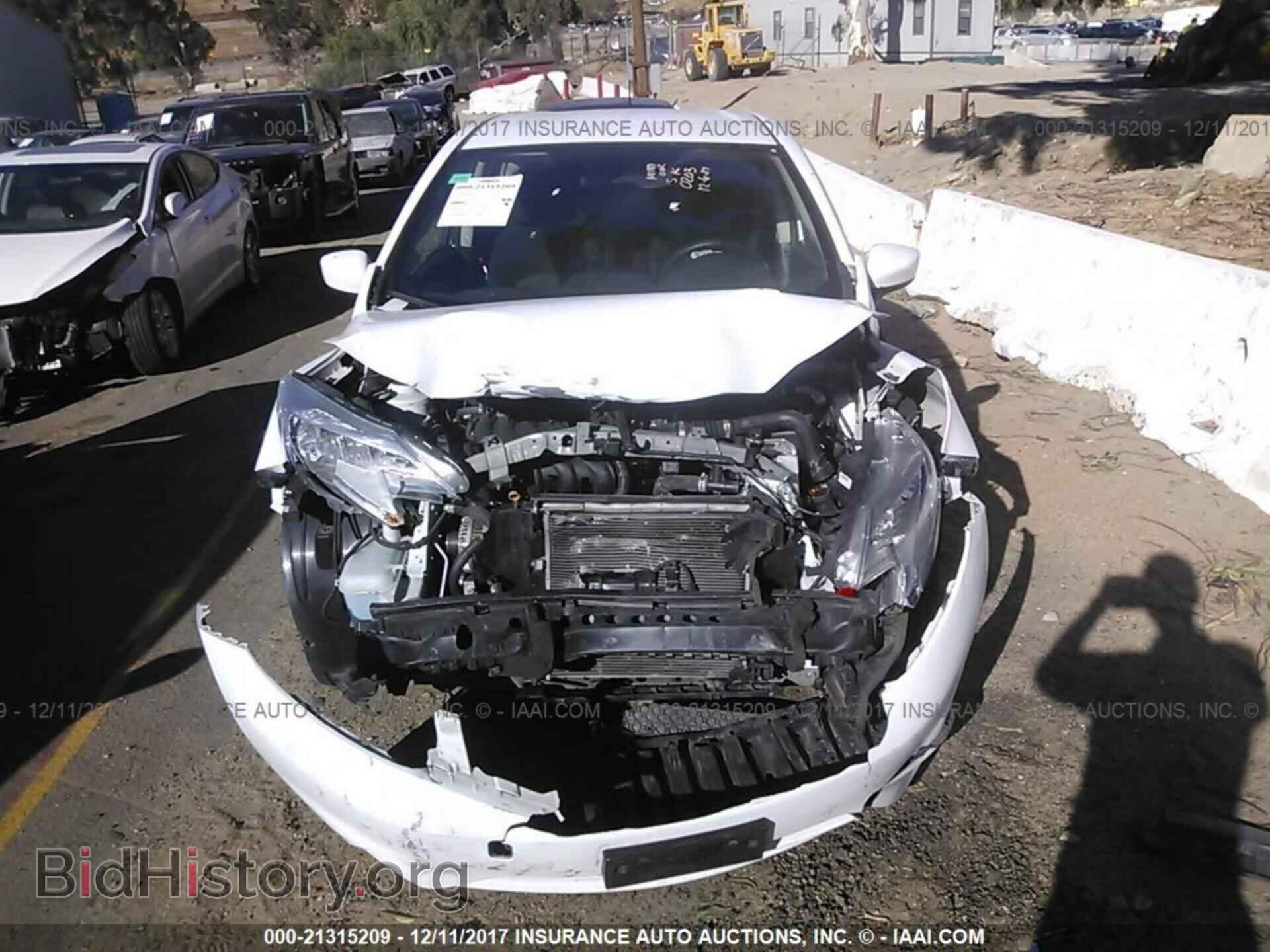 2016 Nissan Versa note - VIN: 3N1CE2CP5GL370203 - Фото 6