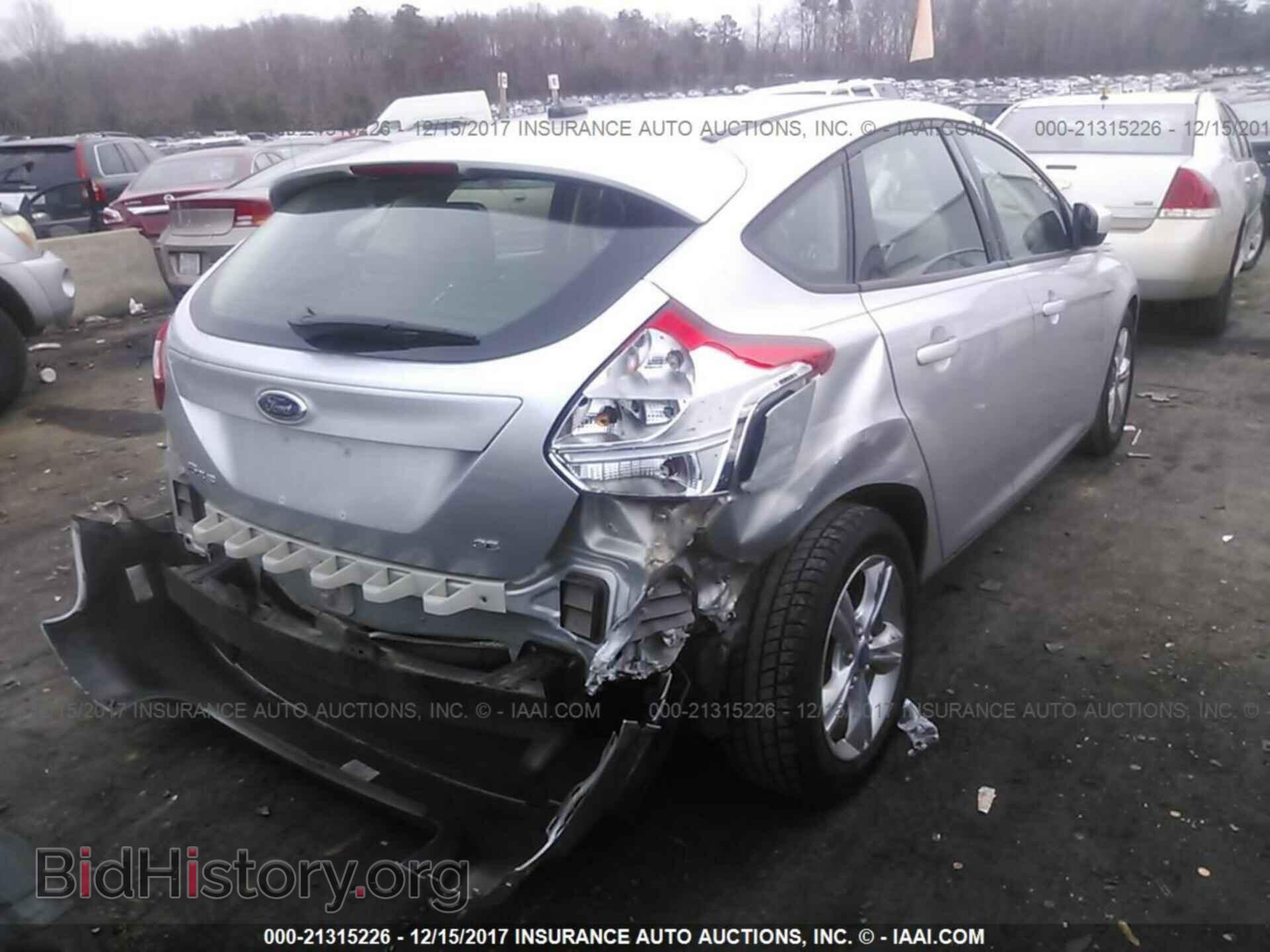 2012 Ford Focus - VIN: 1FAHP3K22CL213751 - Photo 4