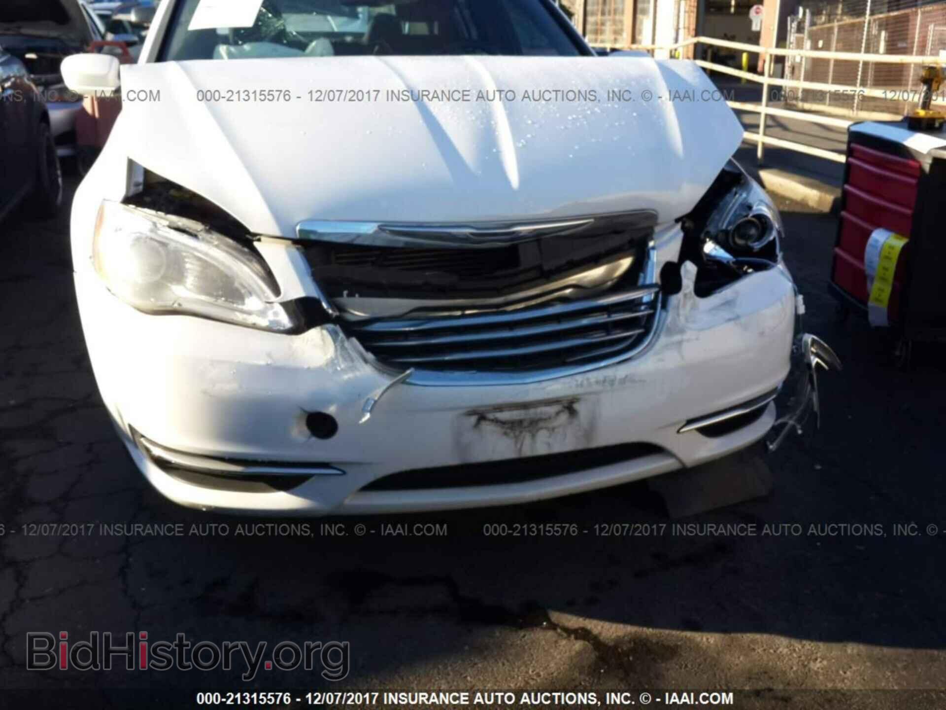 2013 Chrysler 200 - VIN: 1C3CCBBB6DN555532 - Фото 6