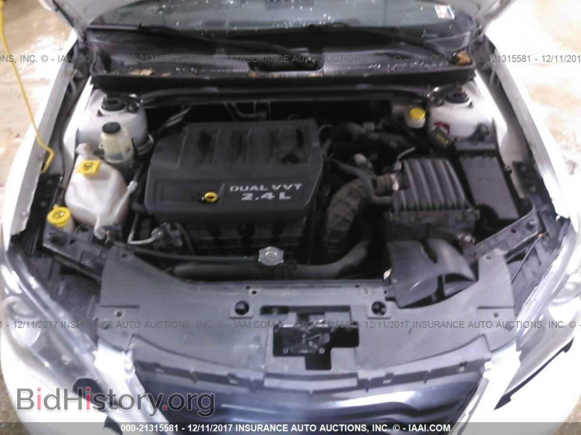 2014 Chrysler 200 - VIN: 1C3CCBBBXEN107795 - Фото 10