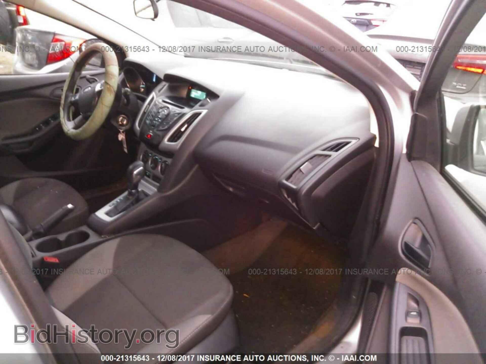 2012 Ford Focus - VIN: 1FAHP3K27CL412603 - Photo 5