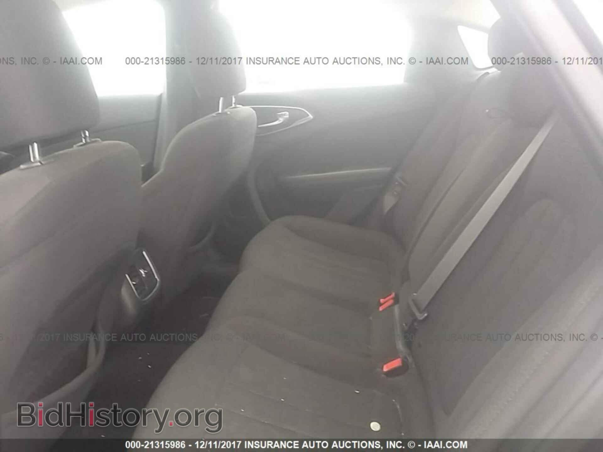 2015 Chrysler 200 - VIN: 1C3CCCAB0FN647679 - Photo 8