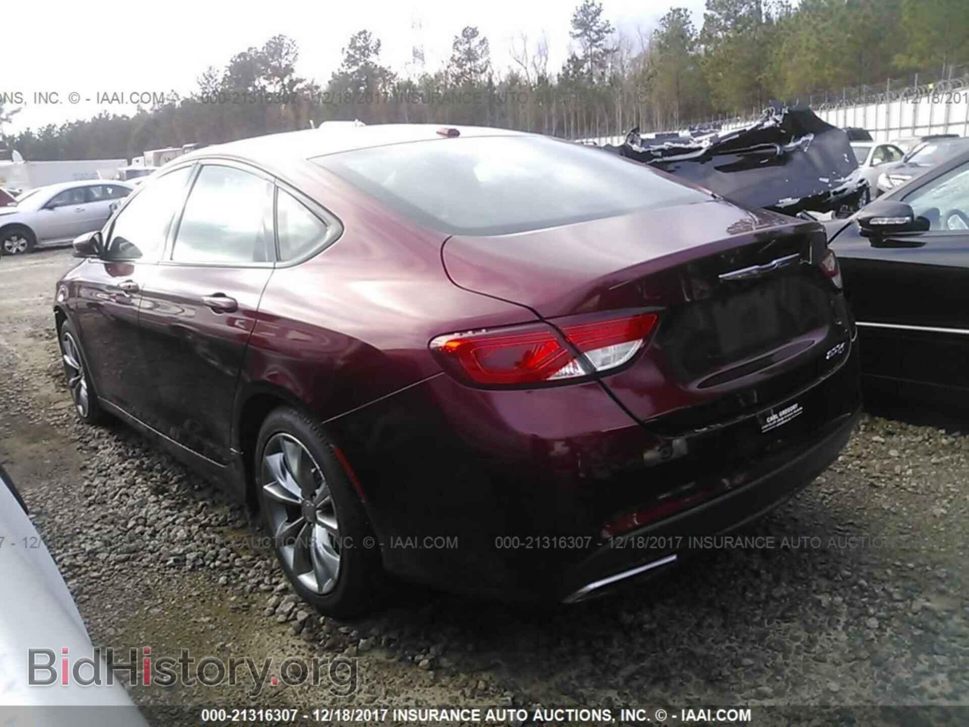 2015 Chrysler 200 - VIN: 1C3CCCBB0FN558208 - Photo 3